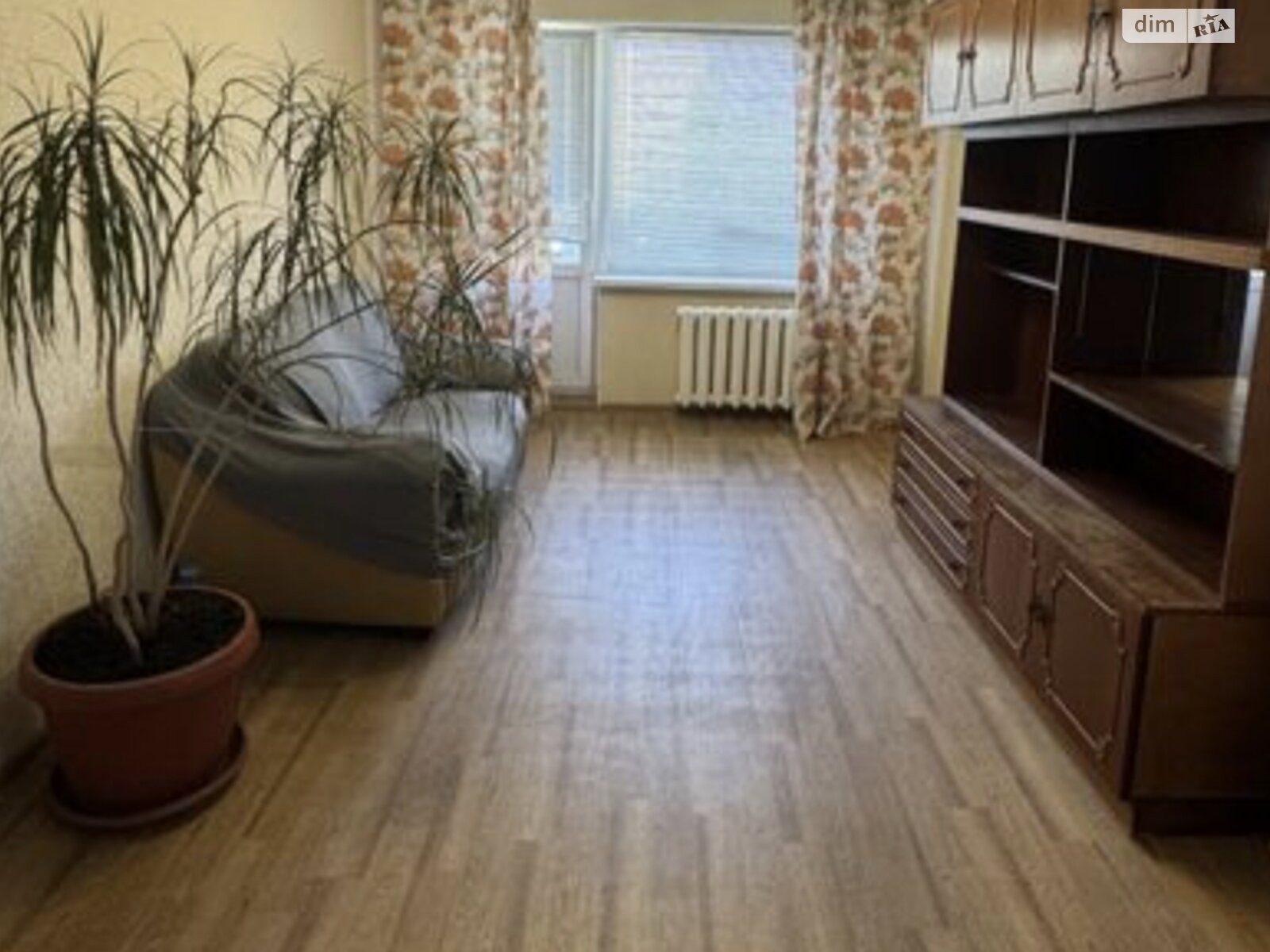 2-Room Apartment on Slobozhanskyi Avenue