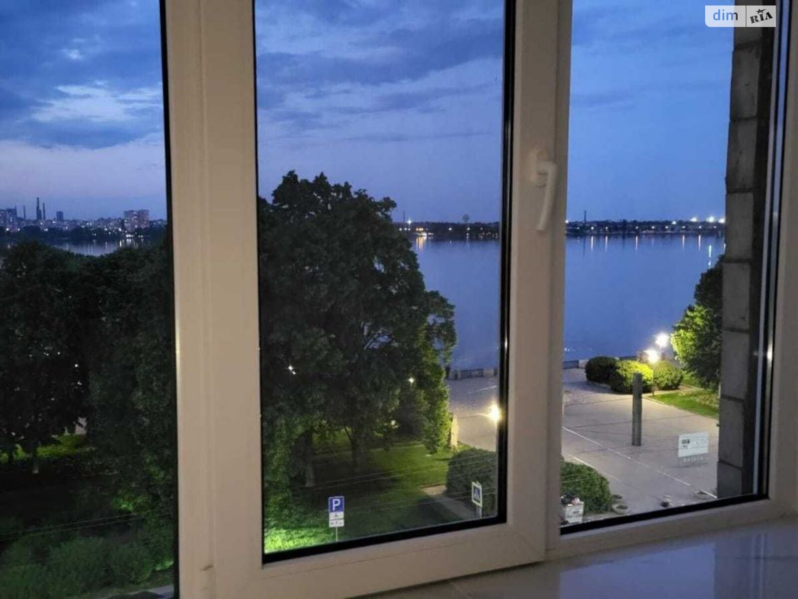 2-Room Apartment in City Center, Sicheslavskaya Embankment