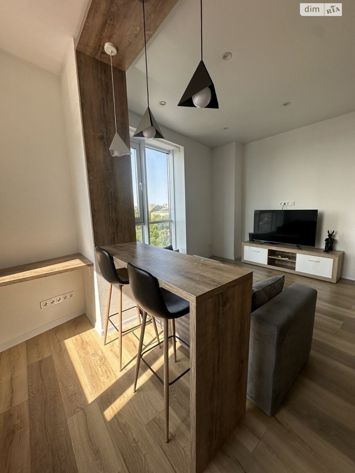 Studio Apartment with Modern Design and Convenient Layout