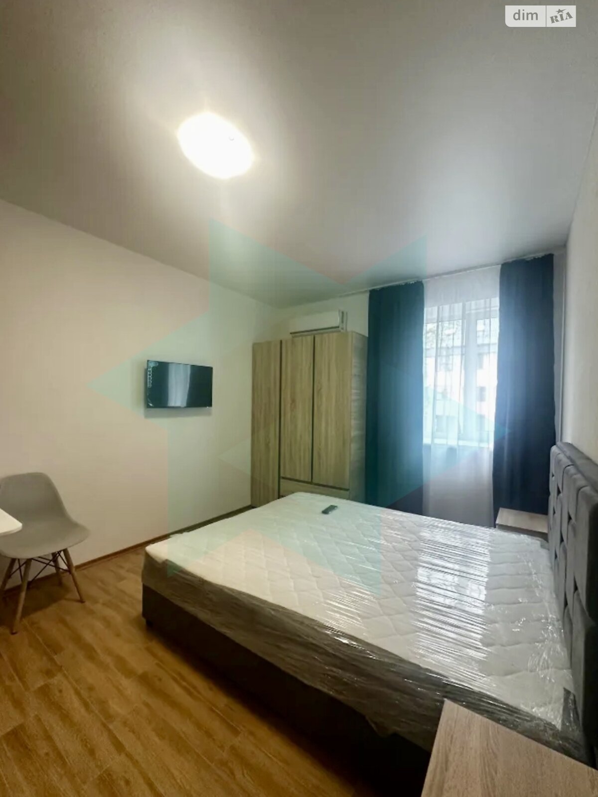 1-Room Apartment near Park, Central Location, Pet-Friendly