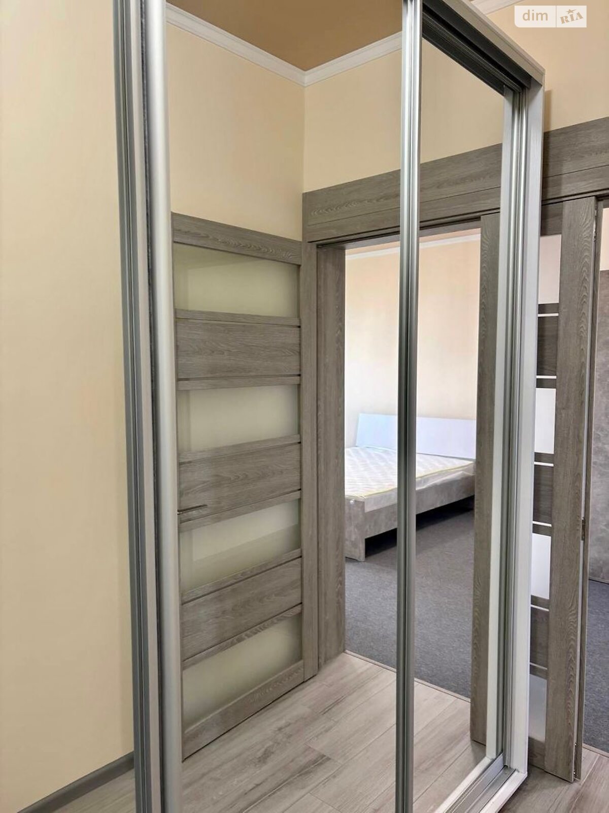 2-Room Apartment in Mandarin Complex, 25th Floor, Sea View