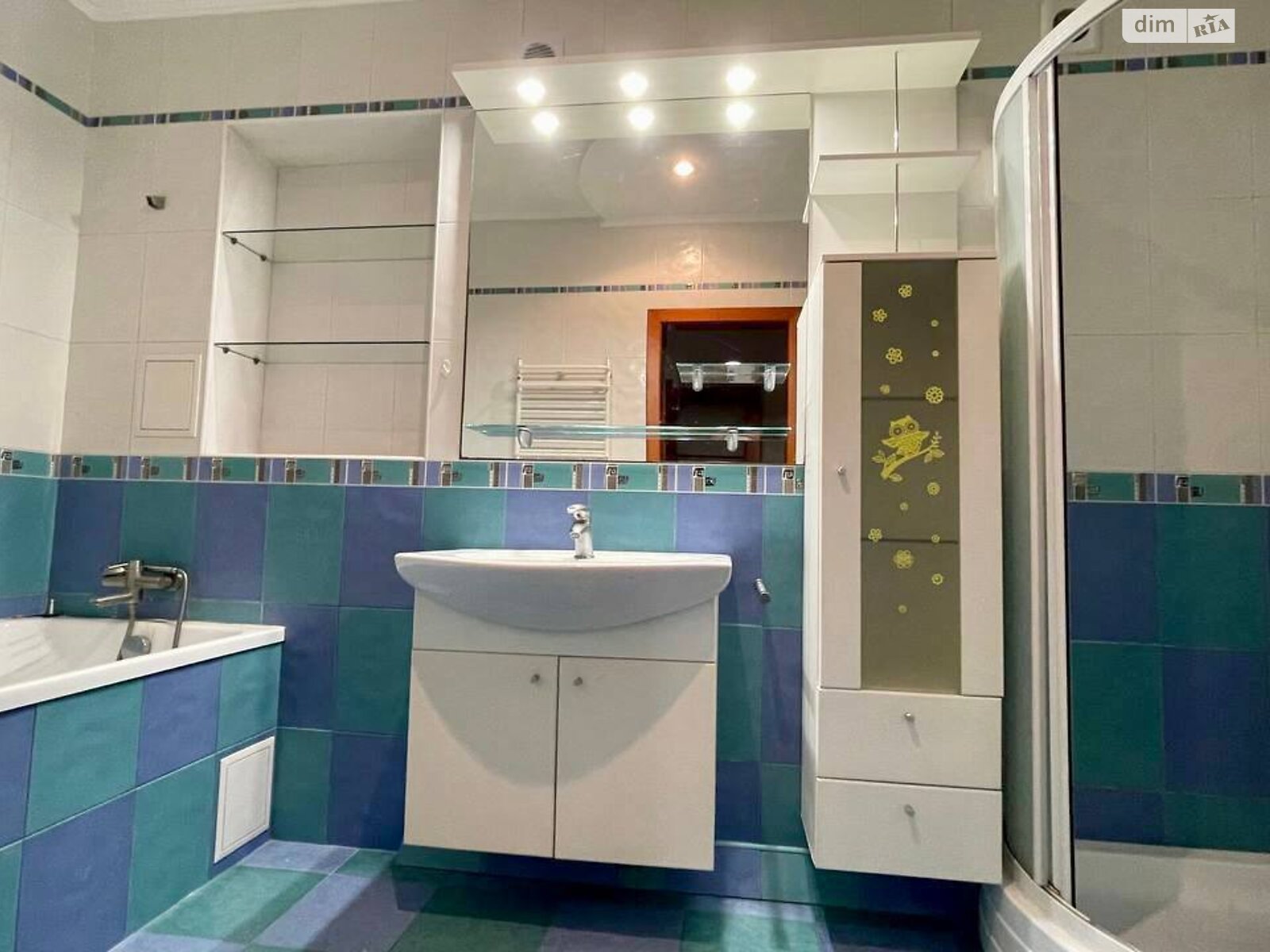 Long-term rental of a 3-room apartment on Verstatobudivelny Lane