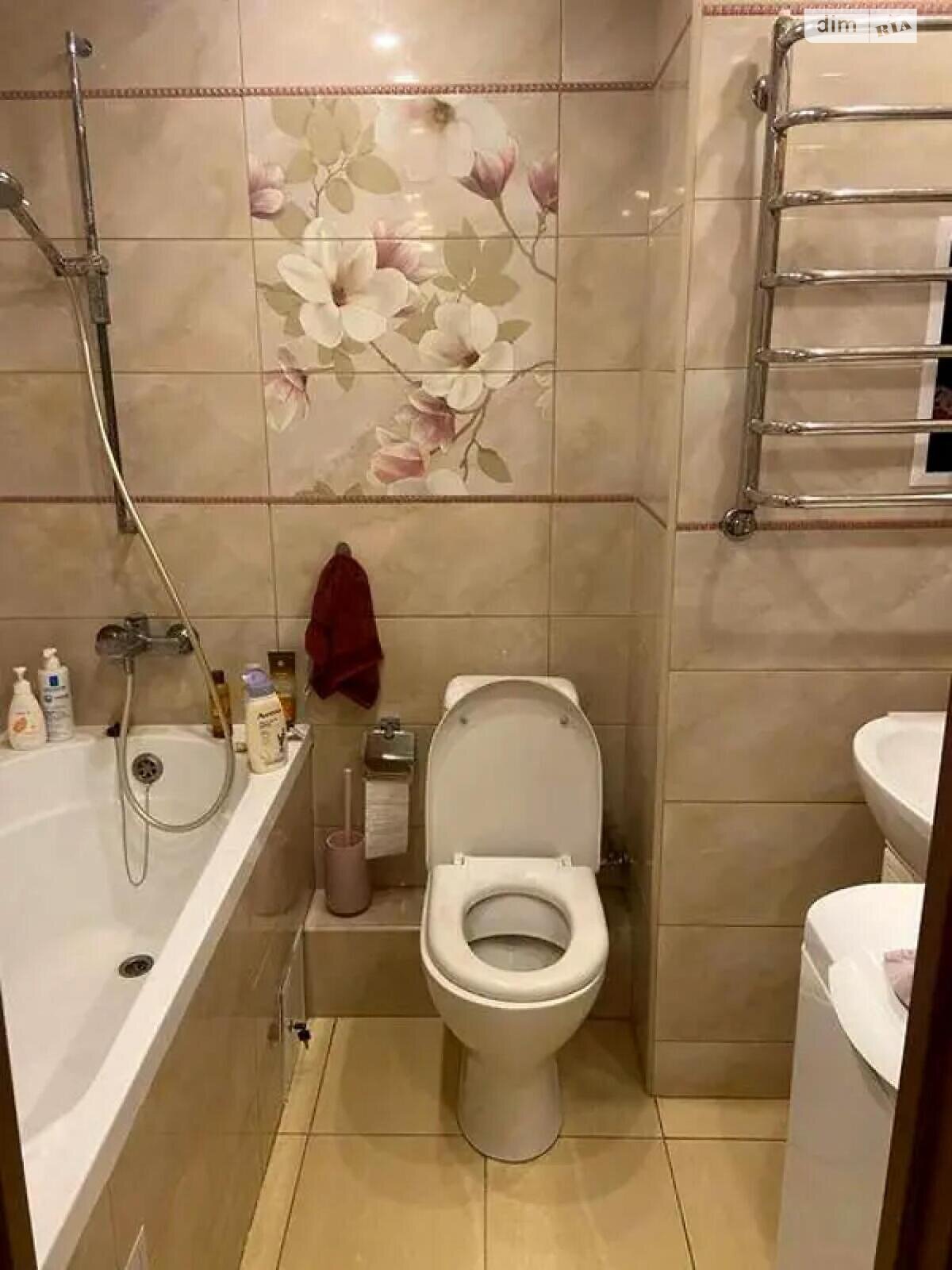 1-Bedroom Apartment on Demiivska Street, Quiet and Comfortable