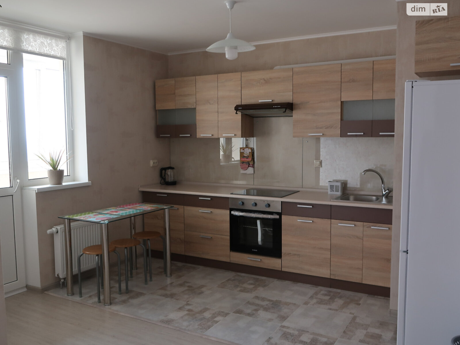 1-room studio apartment in Poznyaki with European renovation