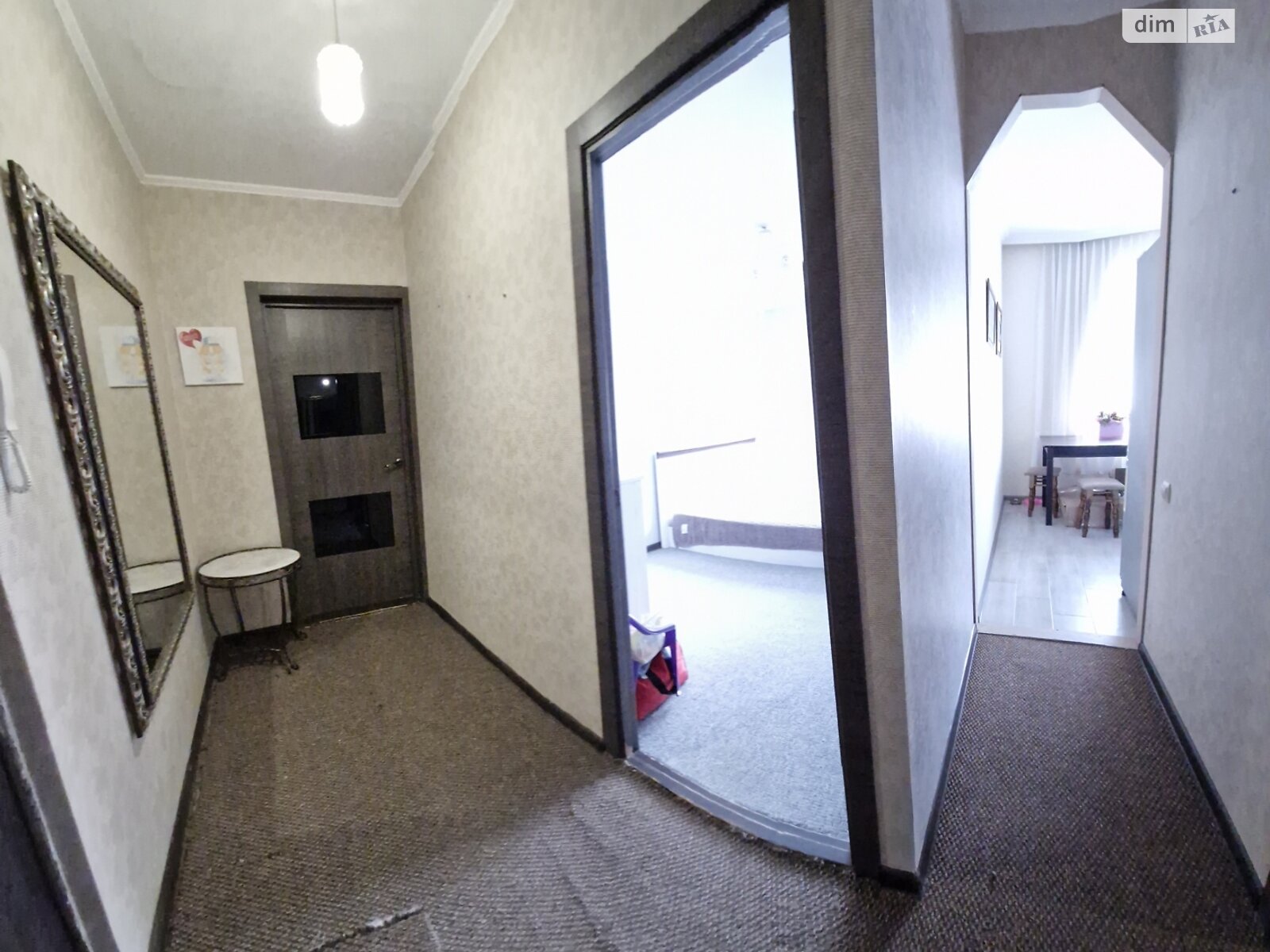 Cozy 2-room apartment in Santa Barbara area with good condition and modern amenities