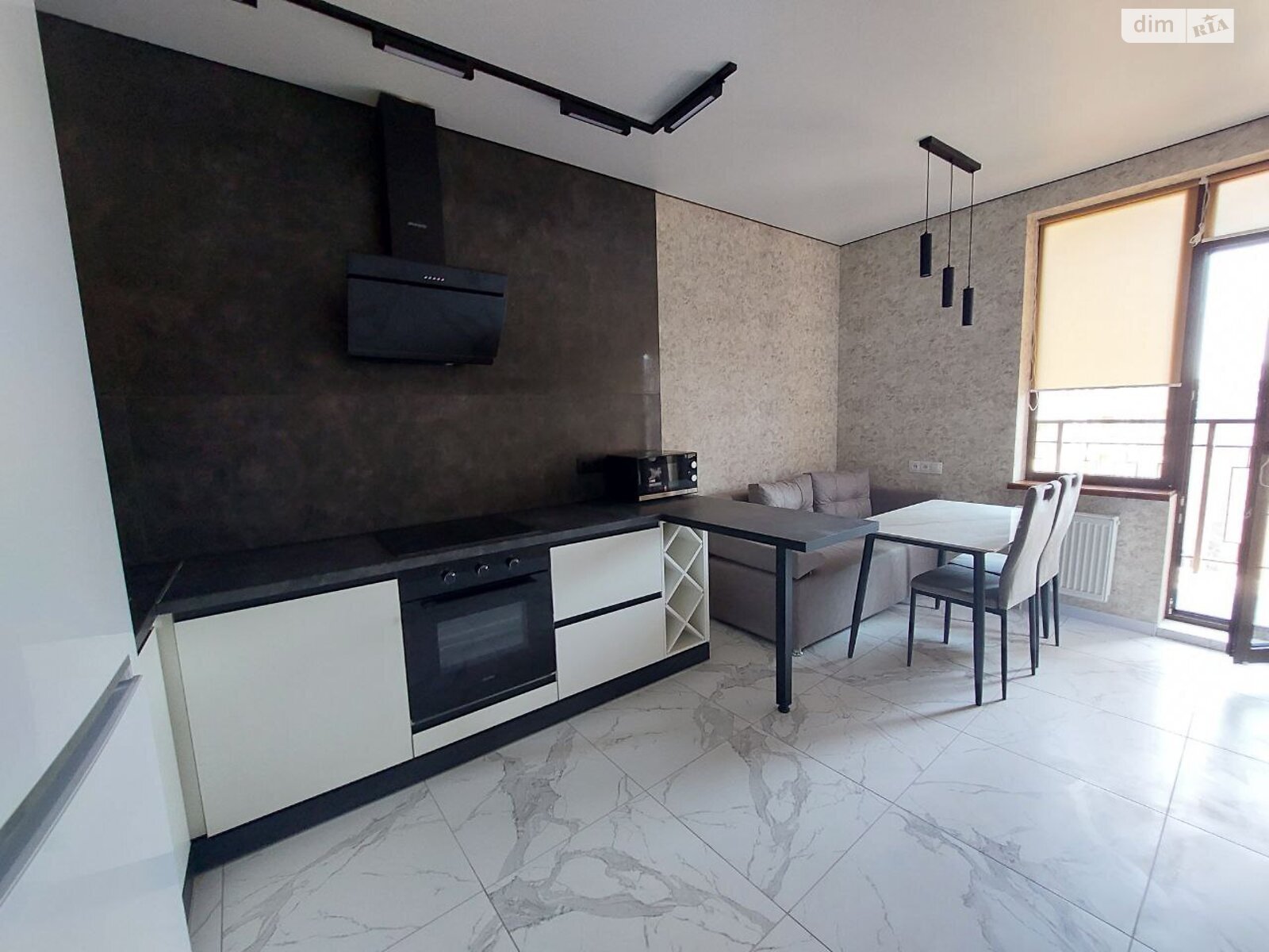 Stylish Modern Apartment in Prestigious Rodos Complex