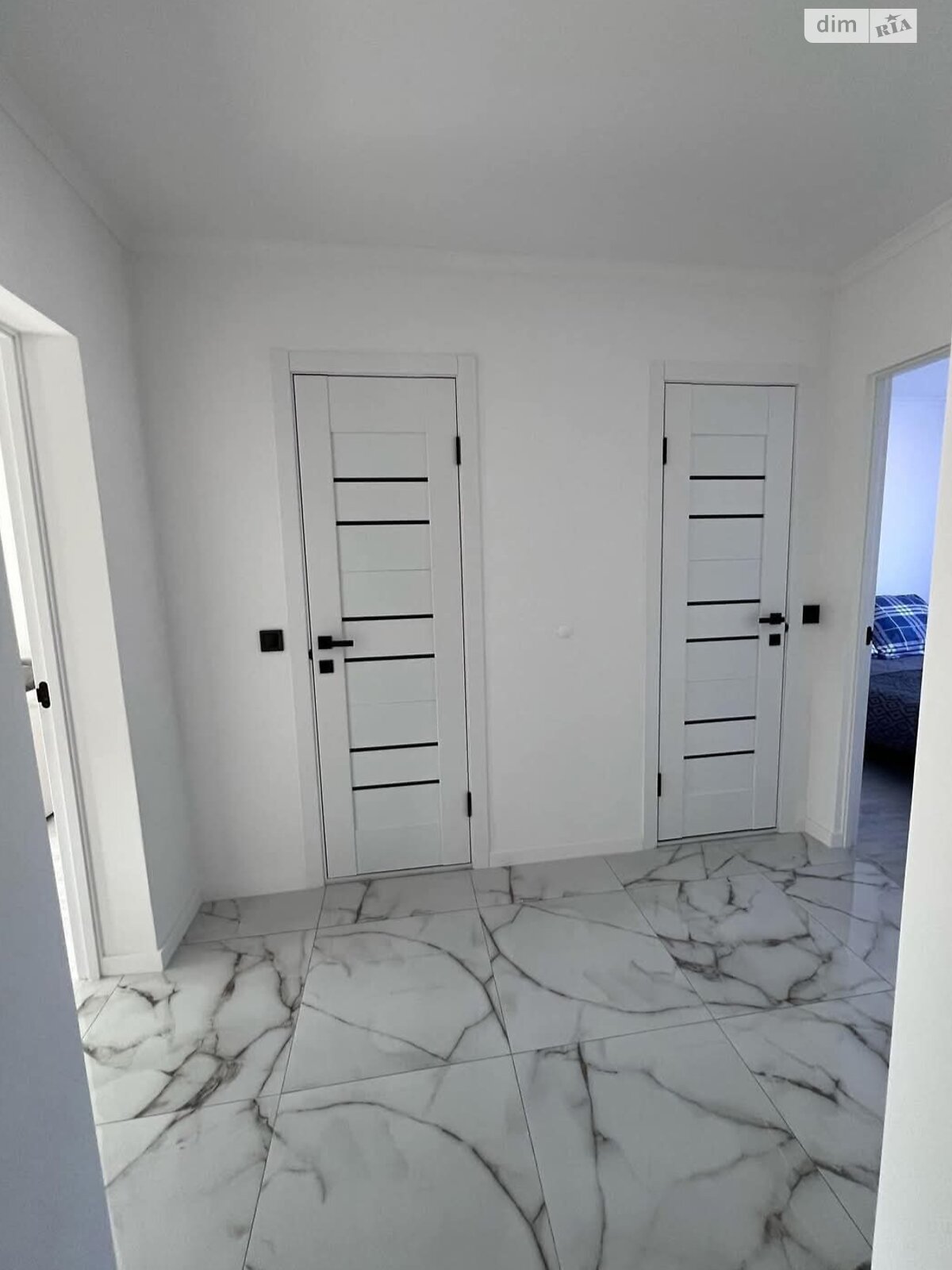 3-Room Apartment with Modern Design and High-Quality Renovation