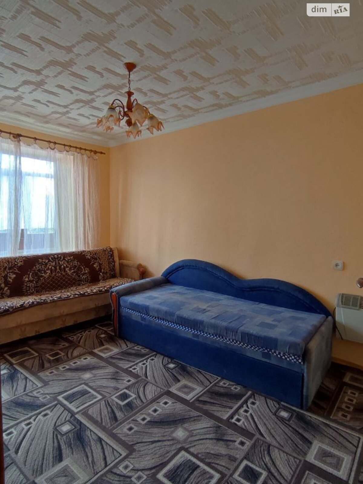 One-bedroom apartment near city center with convenient location