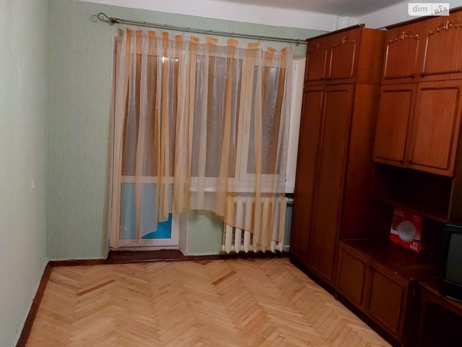 Comfortable apartment in brick building on low floor