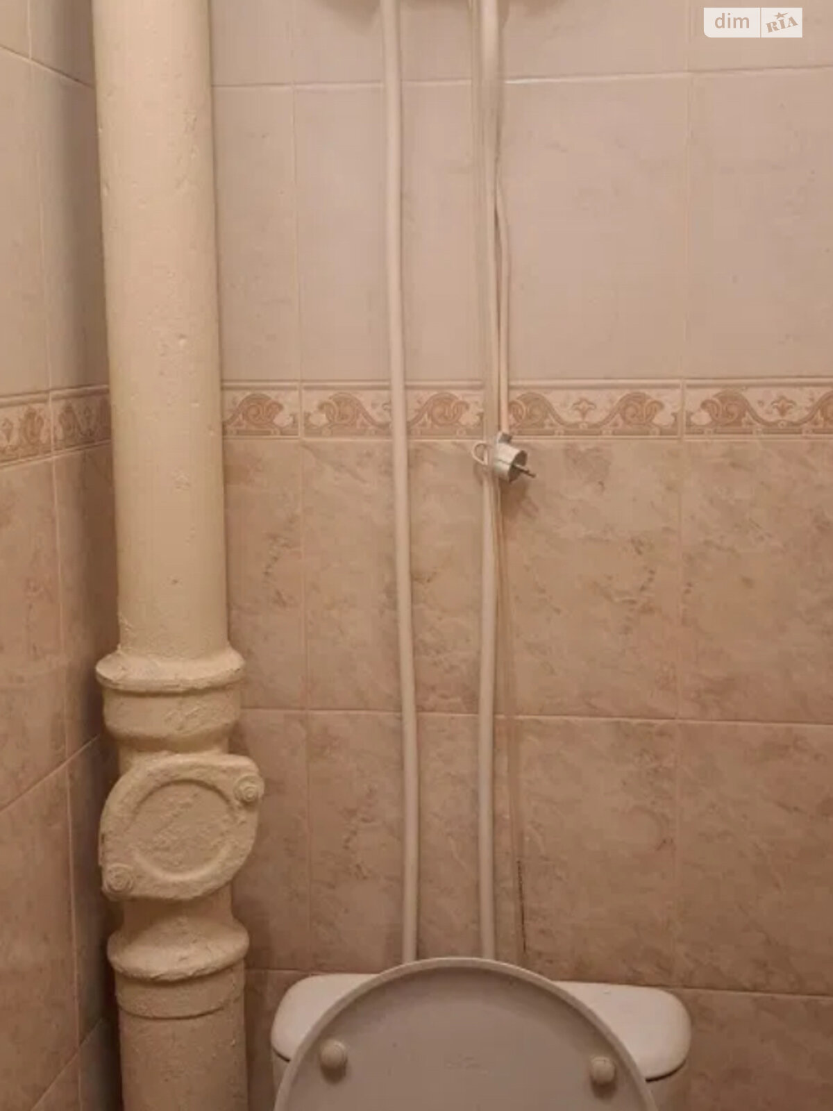 Spacious 1-Bedroom Apartment in Southern Borshchagivka