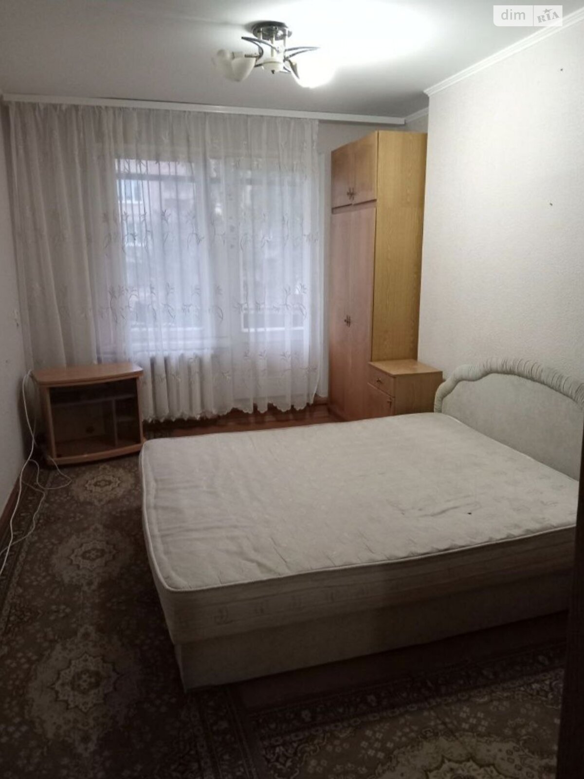 3-Room Apartment in Rakovo District with Convenient Location