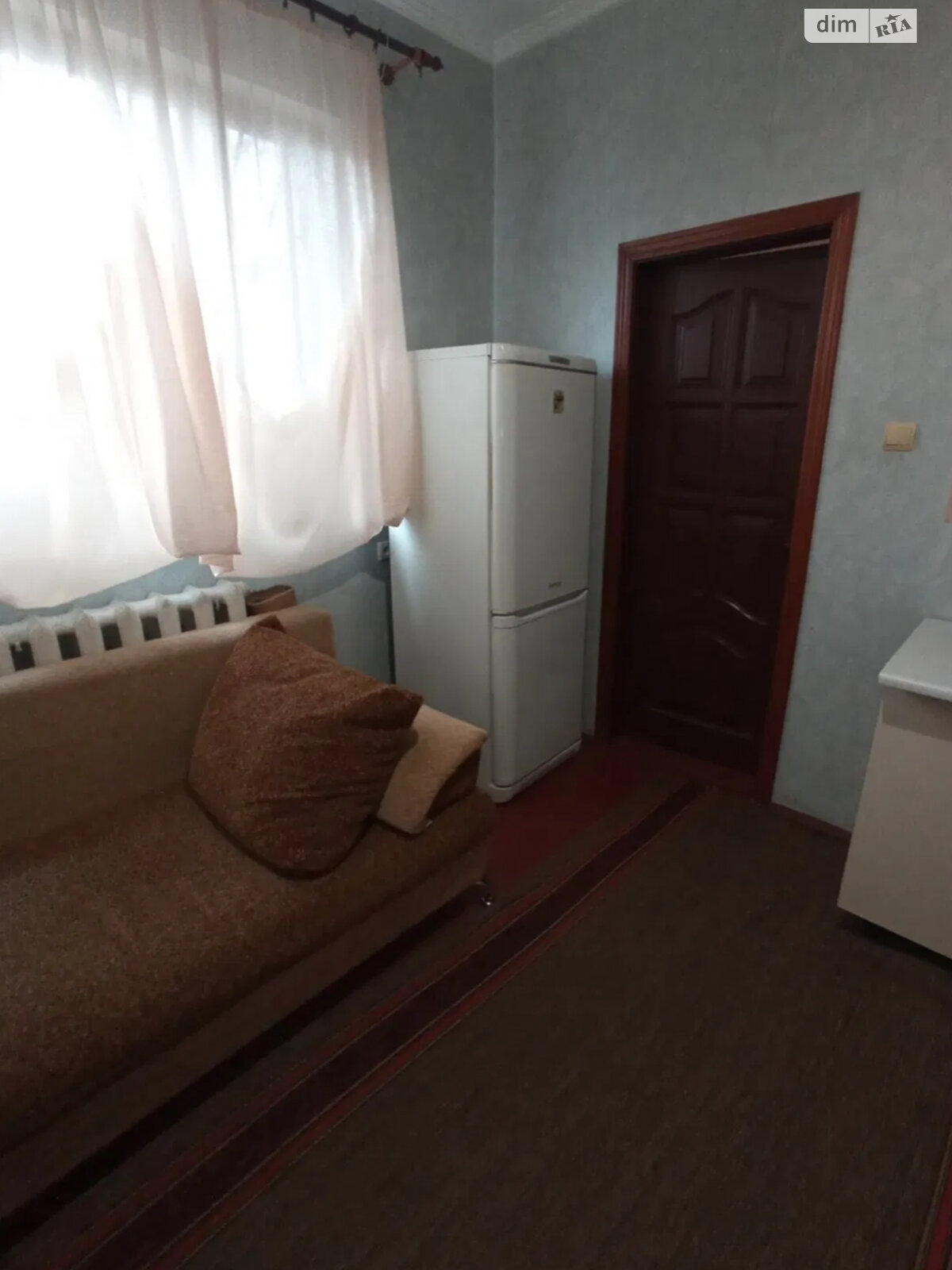 1-Room Apartment near Oboinyi Market, Borshchahivka
