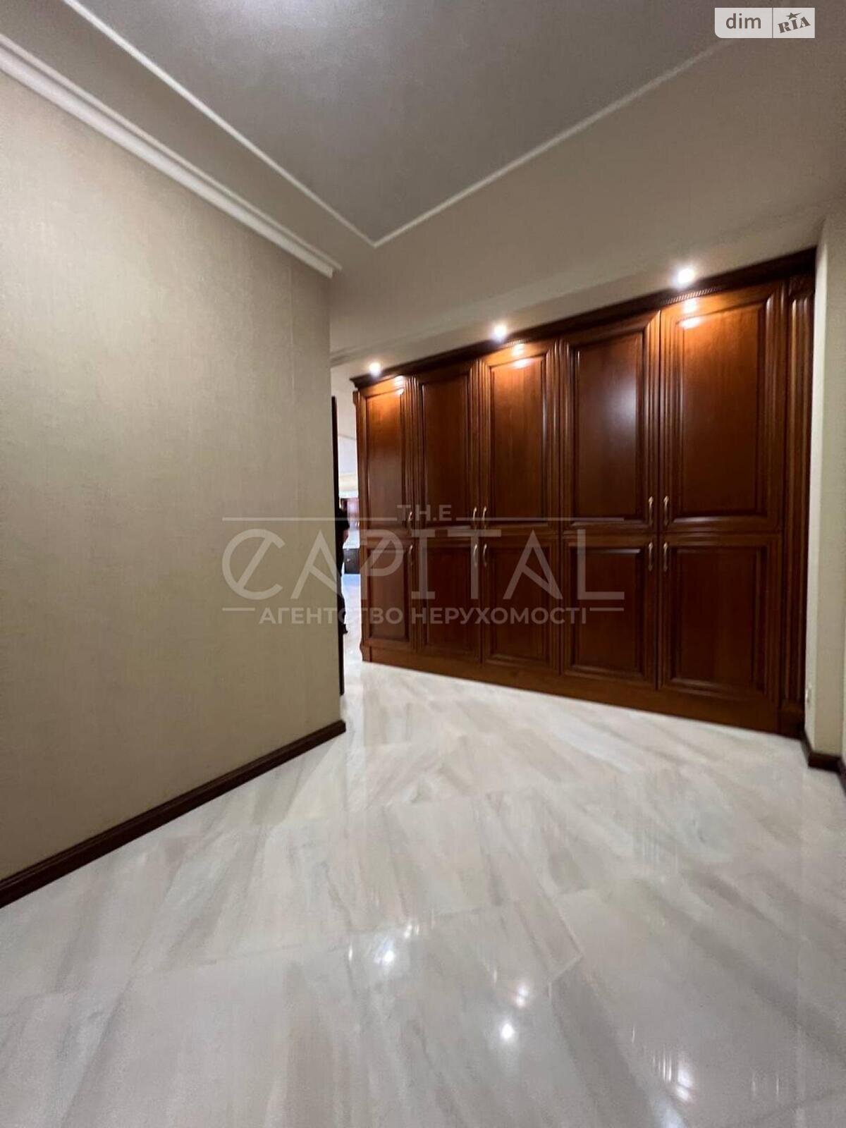 Spacious 160m2 Apartment in Sunny Gates Complex, Goloseyevsky District