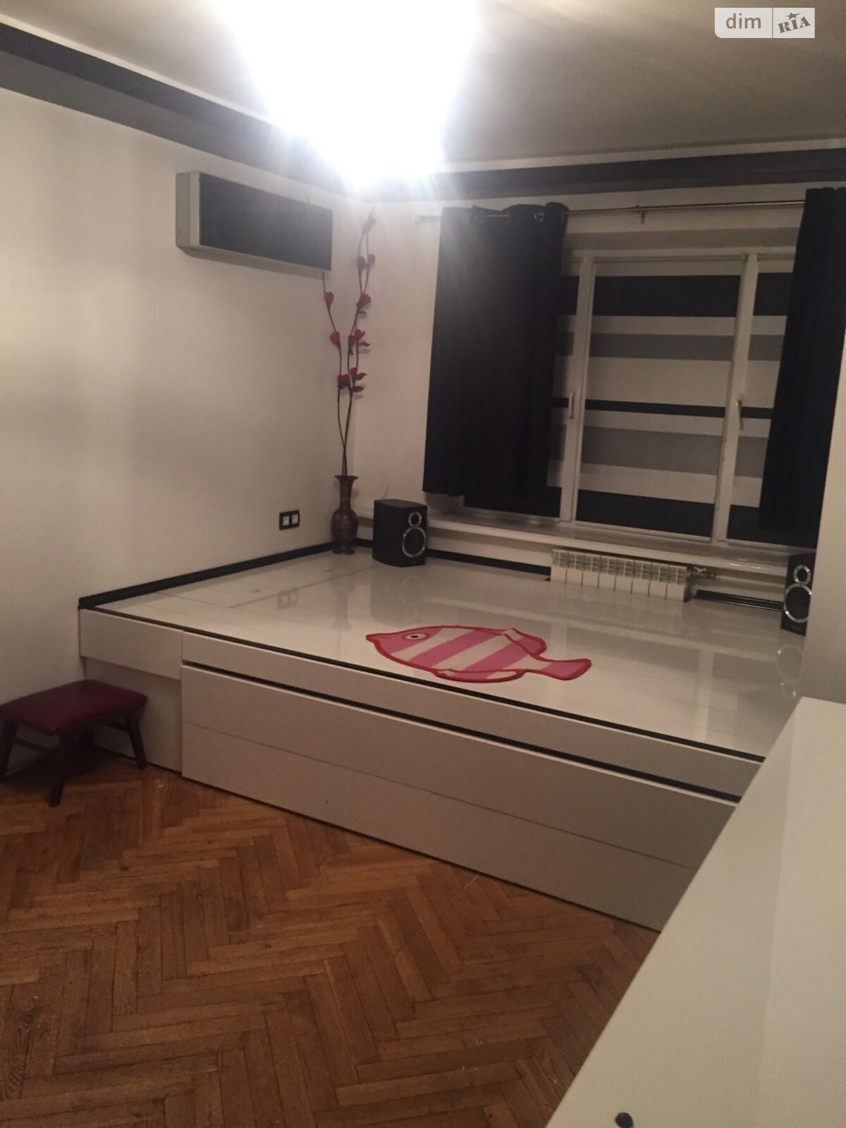 2-Room Apartment with Renovation near Darnytsia Metro