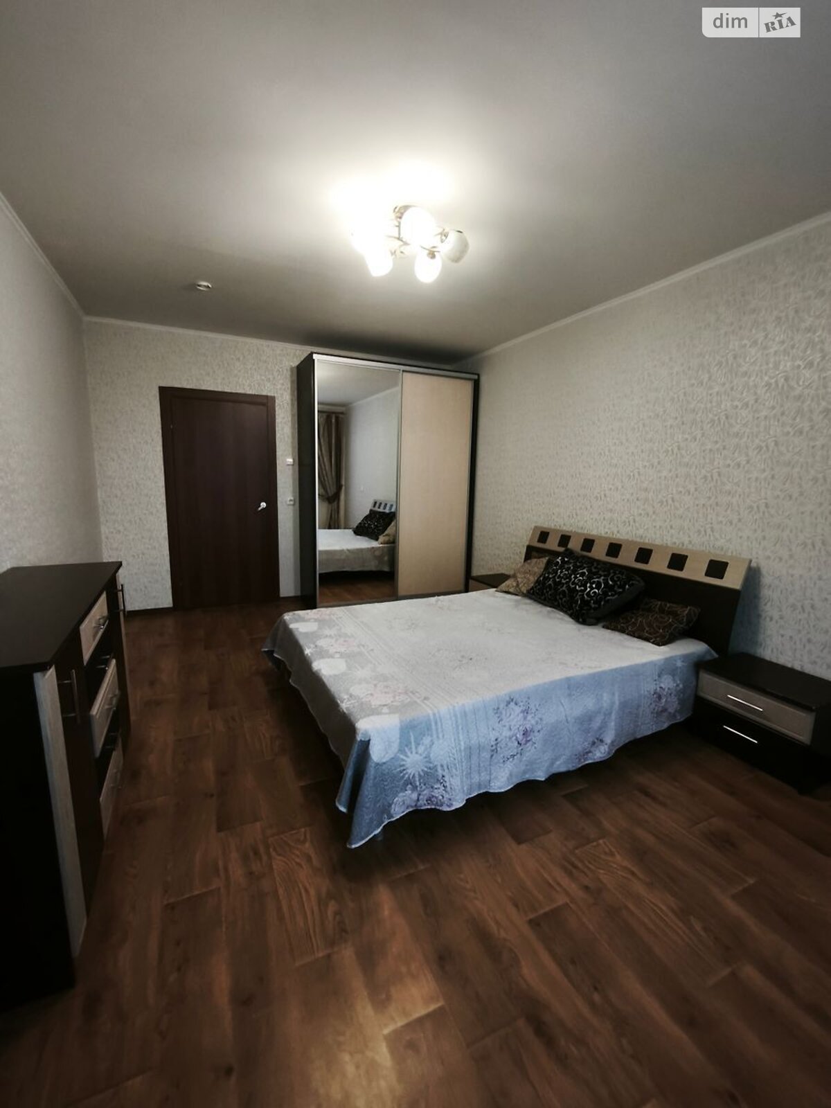 Spacious Apartment in Krister Grad Complex with Modern Amenities