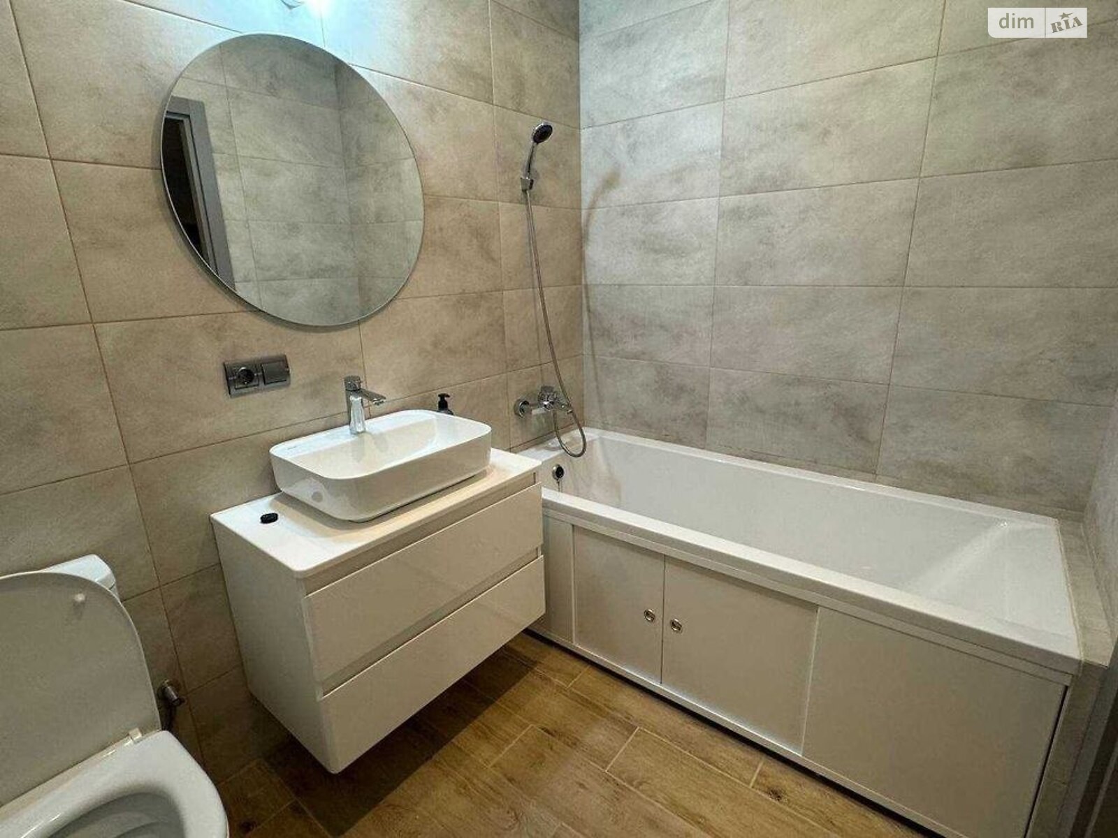 Long-term rental of a 1-room apartment on Starokostiantynivske Highway 2P
