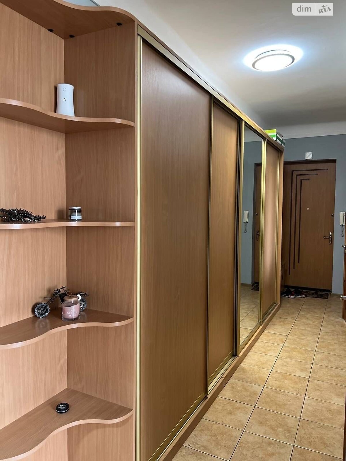 3-bedroom apartment near Shuliavka metro, fully furnished