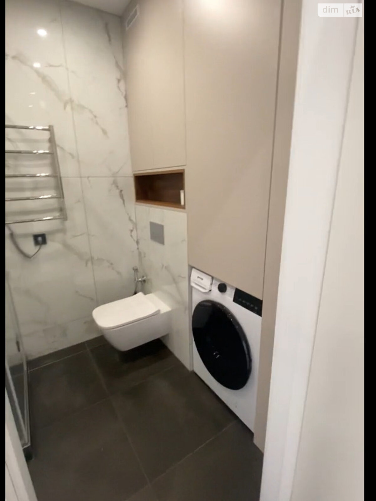 Cozy 1-bedroom apartment in Podil, Kyiv