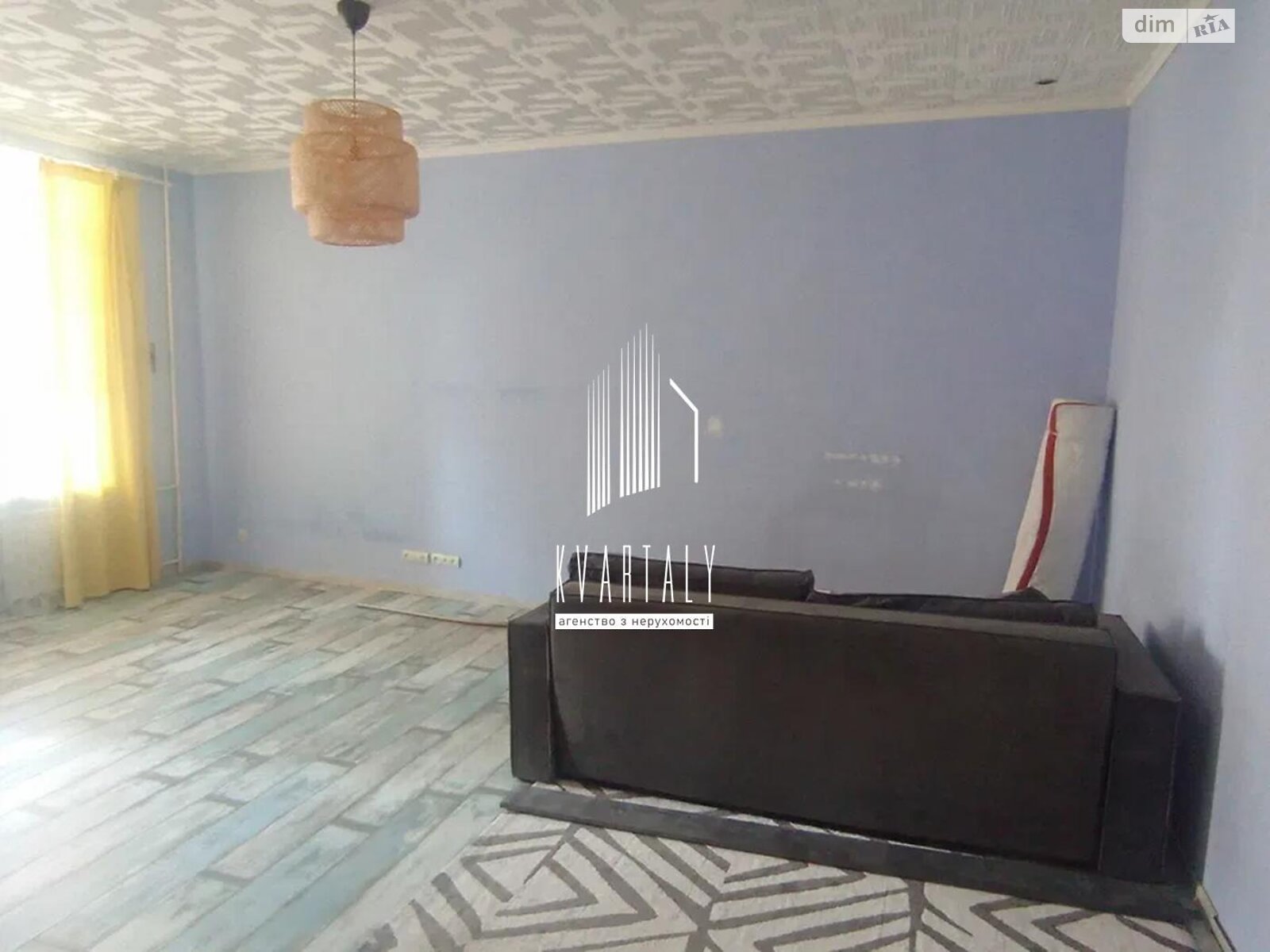 1-bedroom apartment on Saksahanskogo Street, well-equipped and centrally located