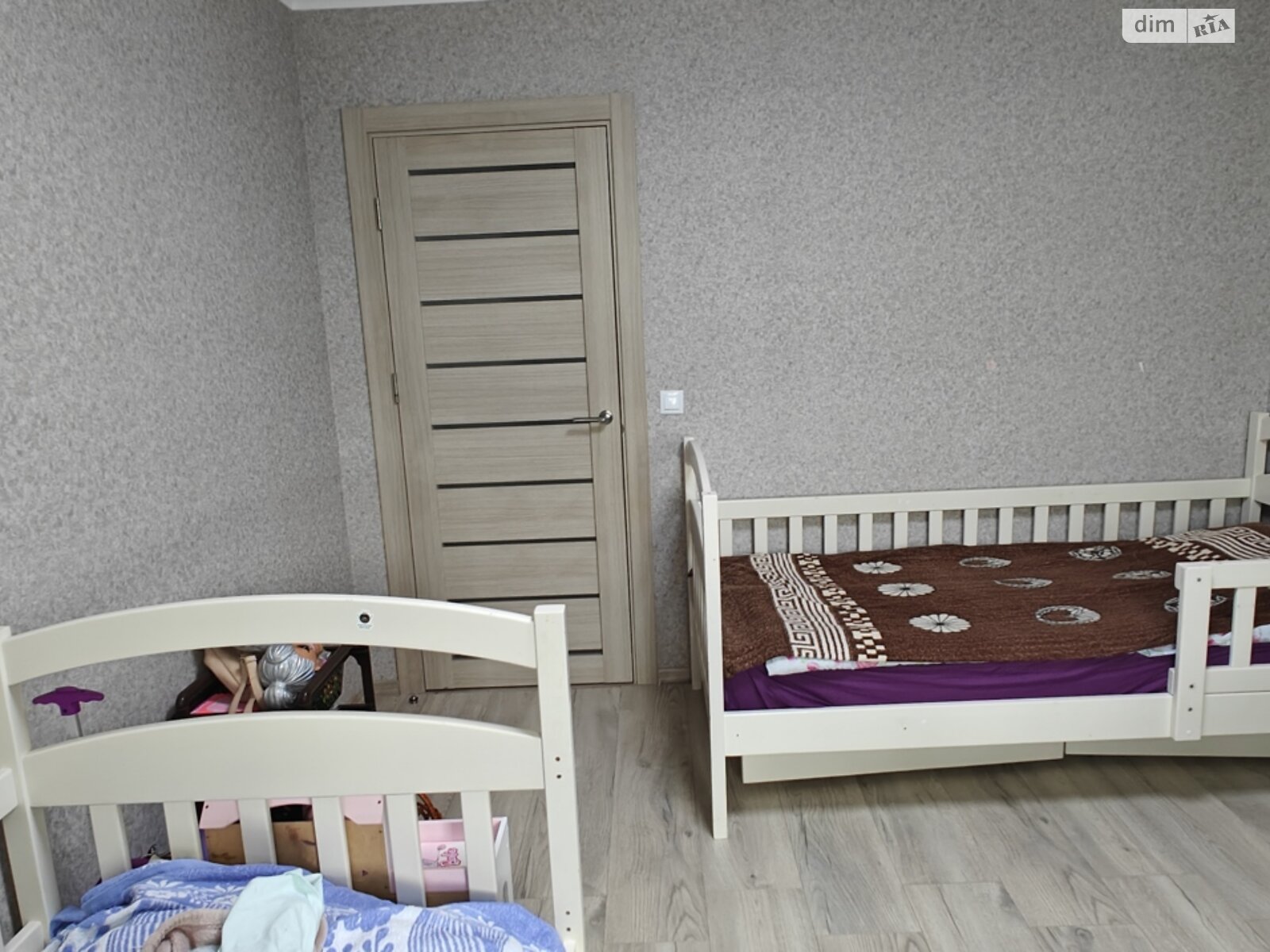 3-Room Apartment near Lavina Mall with Lake and Forest Nearby