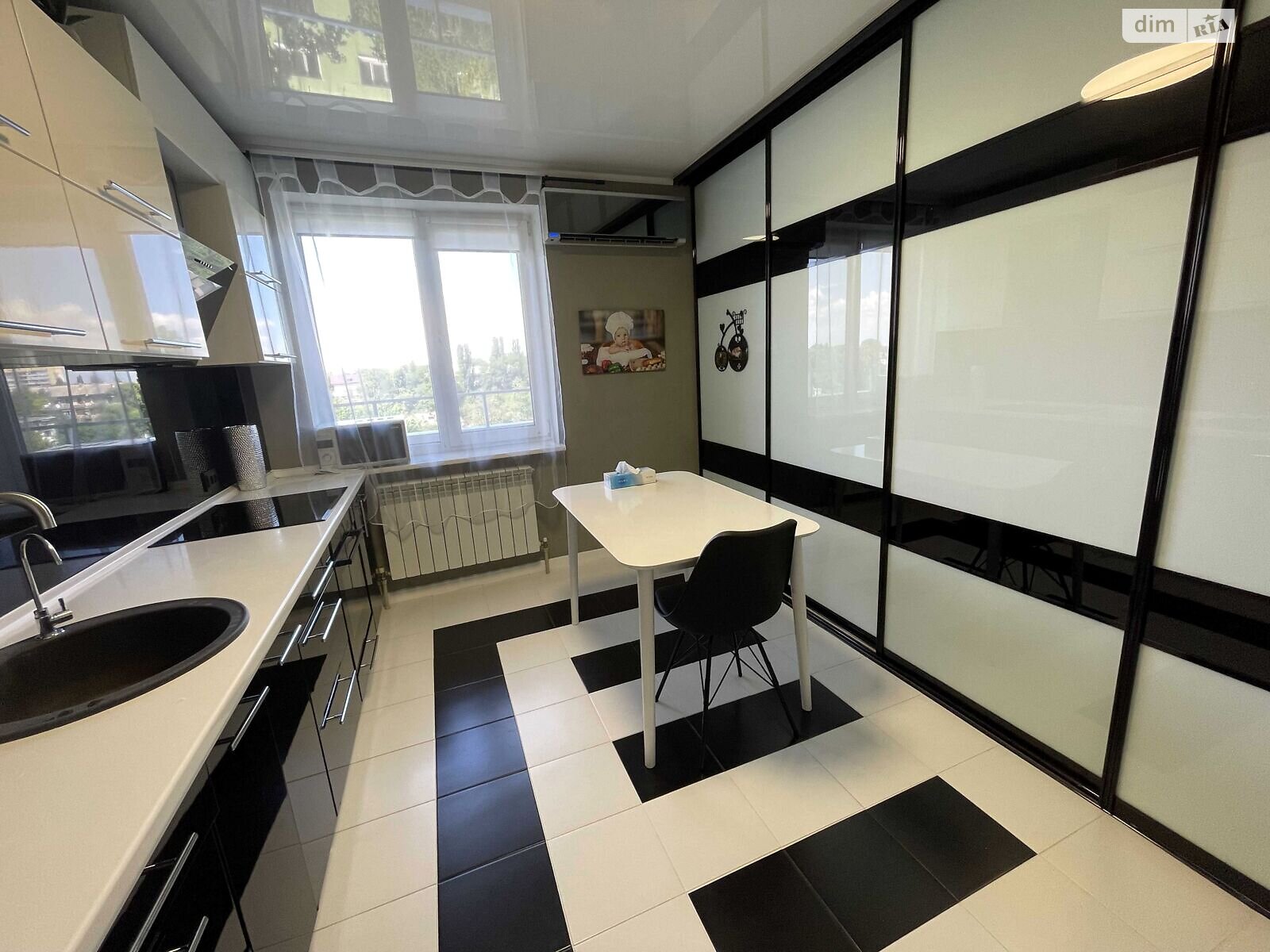 Modern Compact Apartment with Designer Interior