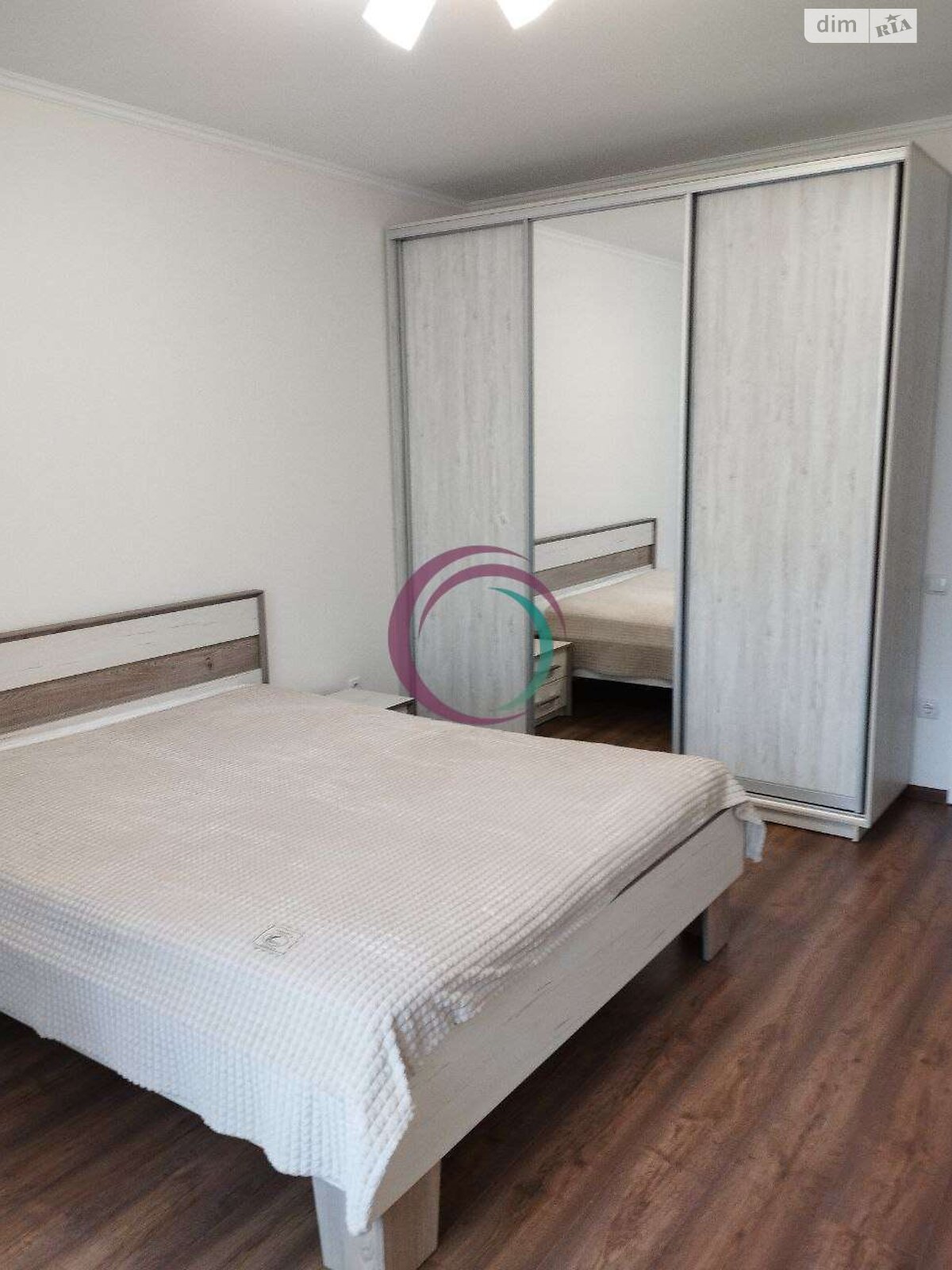 2-Room Apartment on Tselevycha Street, Spacious and Modern