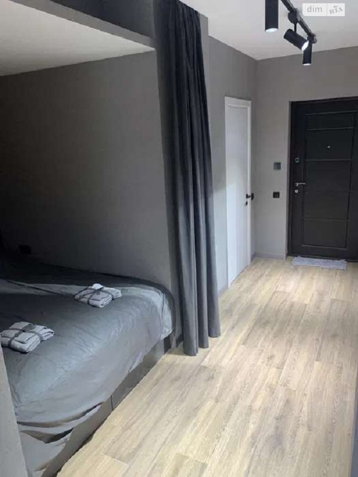 One-bedroom apartment in Zarechny Complex, fully furnished with modern design