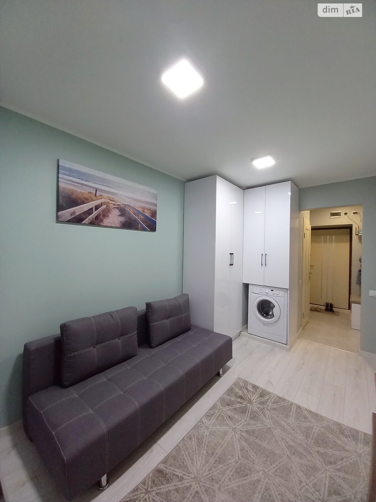 Smart apartment near Chornovala Street, compact and fully equipped