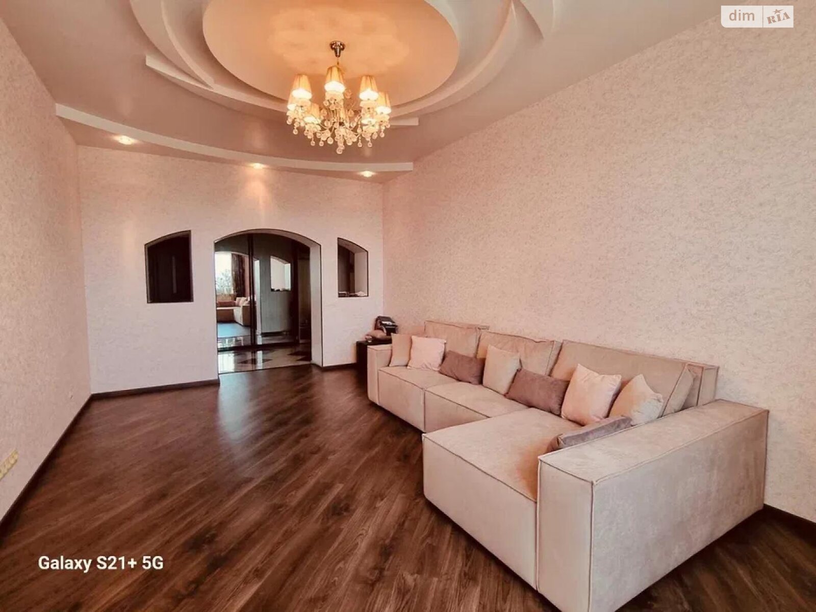 Spacious Riverside Apartment with Panoramic Dnipro River View