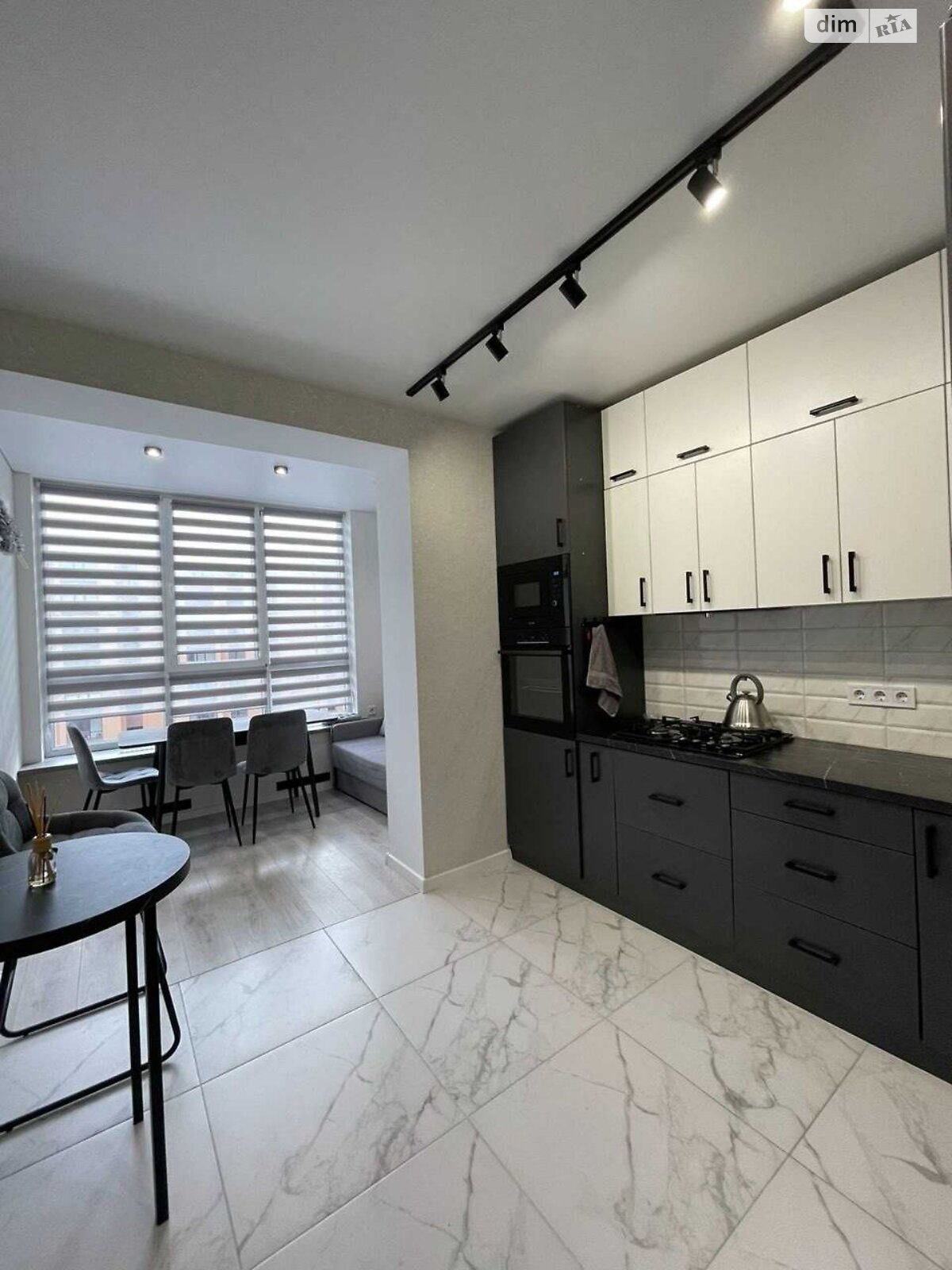 1-Bedroom Apartment with Modern Design and Amenities