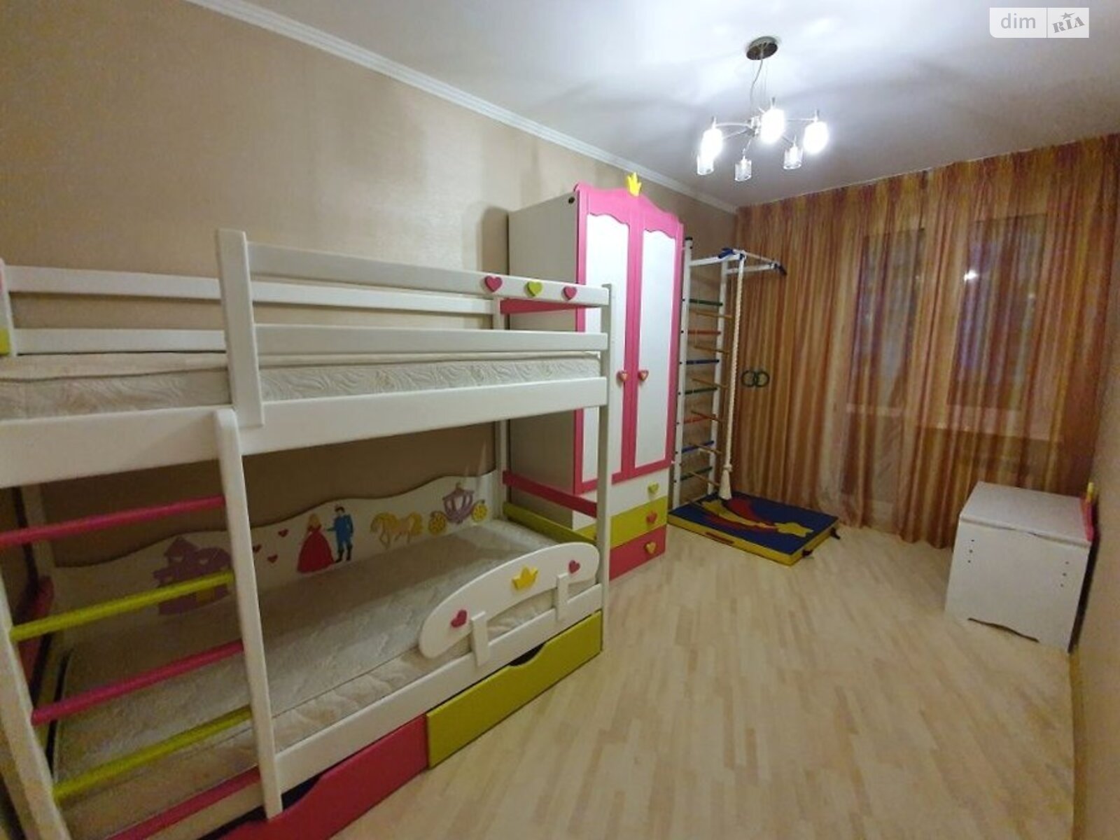 Family-Friendly Apartment with Designer Renovation and Modern Amenities