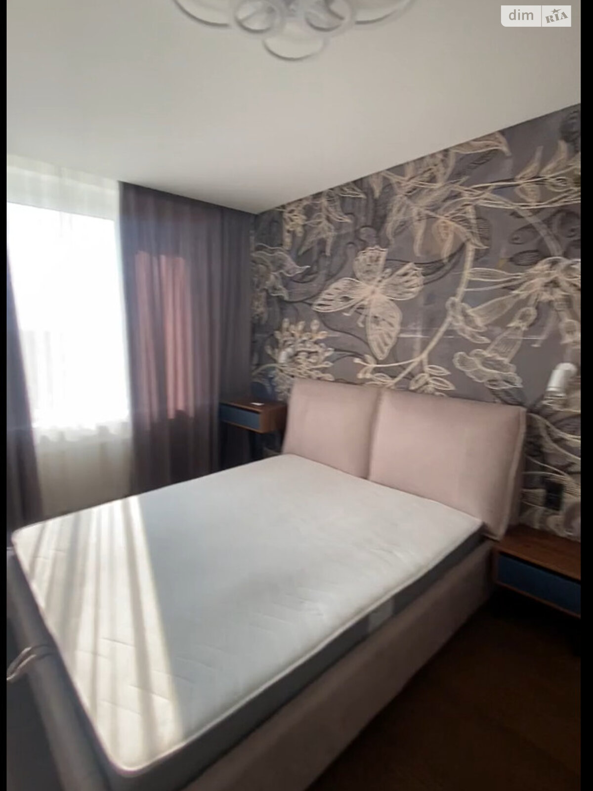 Cozy 1-bedroom apartment in Podil, Kyiv