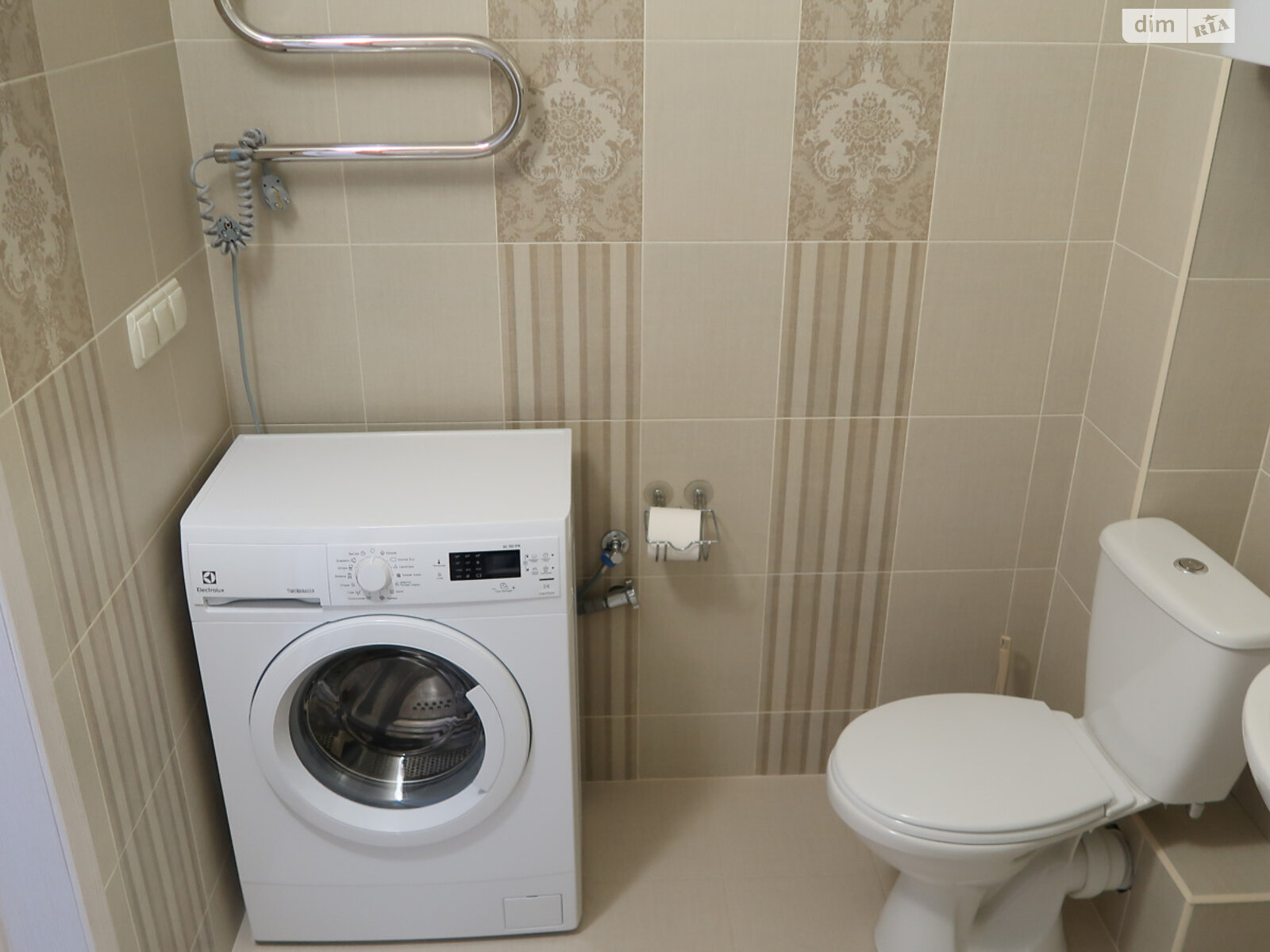 1-room studio apartment in Poznyaki with European renovation