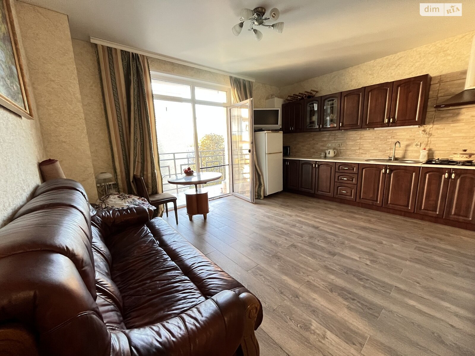 1.5-room apartment in city center near embankment, furnished