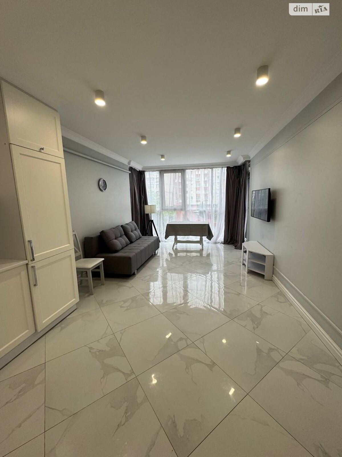 Spacious 1-bedroom apartment in Avalon Light complex