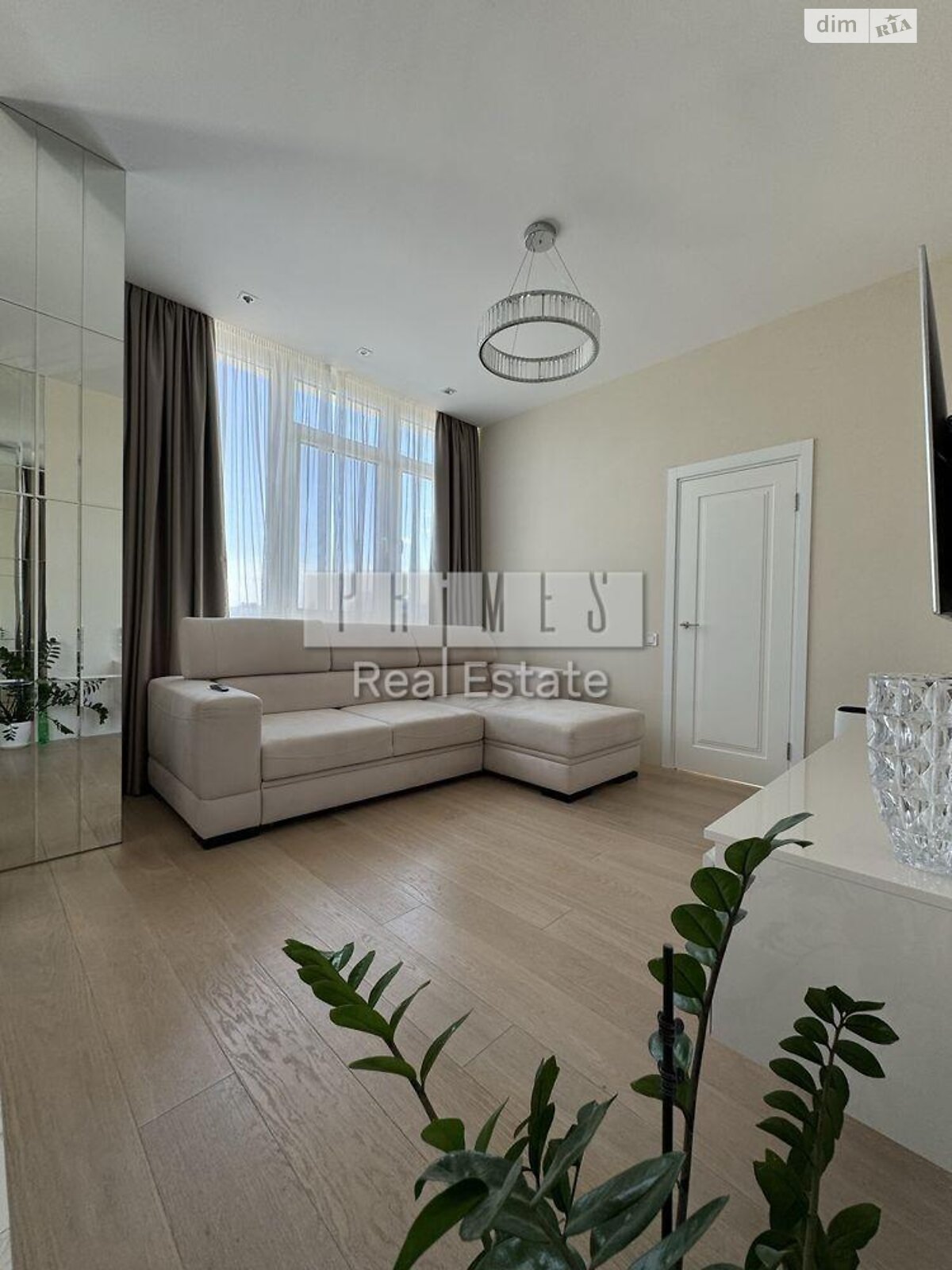 1-bedroom apartment in Kad residential complex, Zhylianska Street, 68