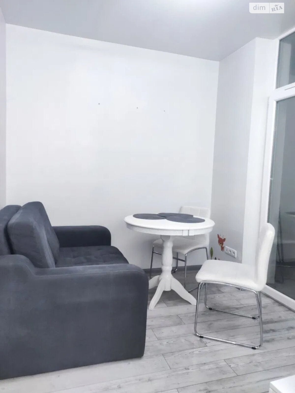 1-Bedroom Apartment in Yaskravyi Complex, 19th Floor, Fully Furnished