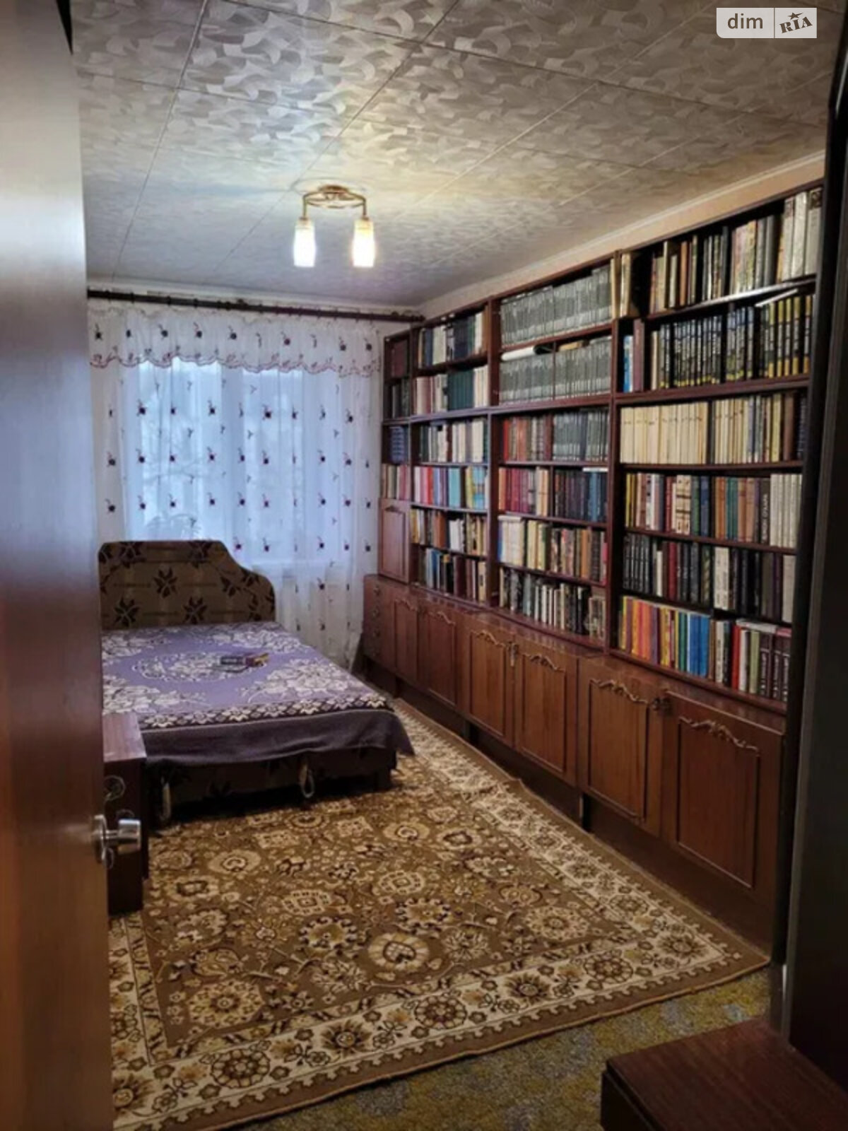 2-Room Apartment on Pylyp Orlyk Avenue, 5th Floor, 50m²