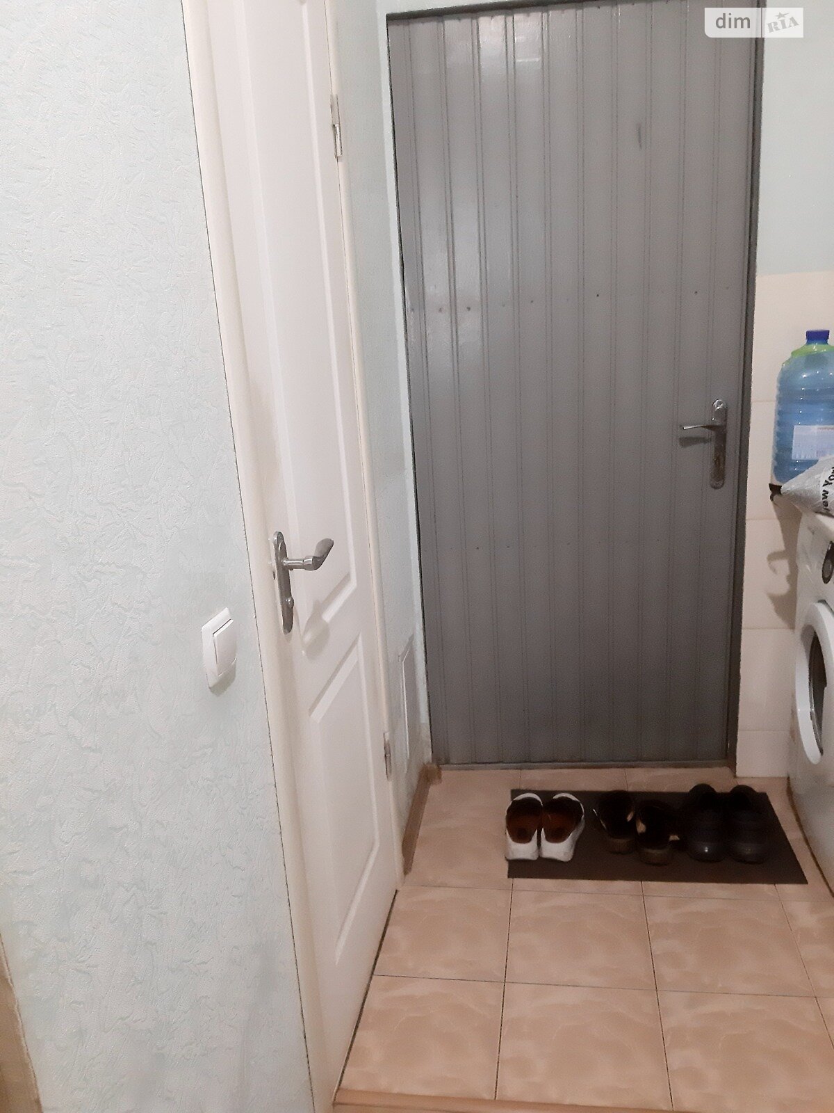 Cozy Apartment with Autonomous Heating and Air Conditioning