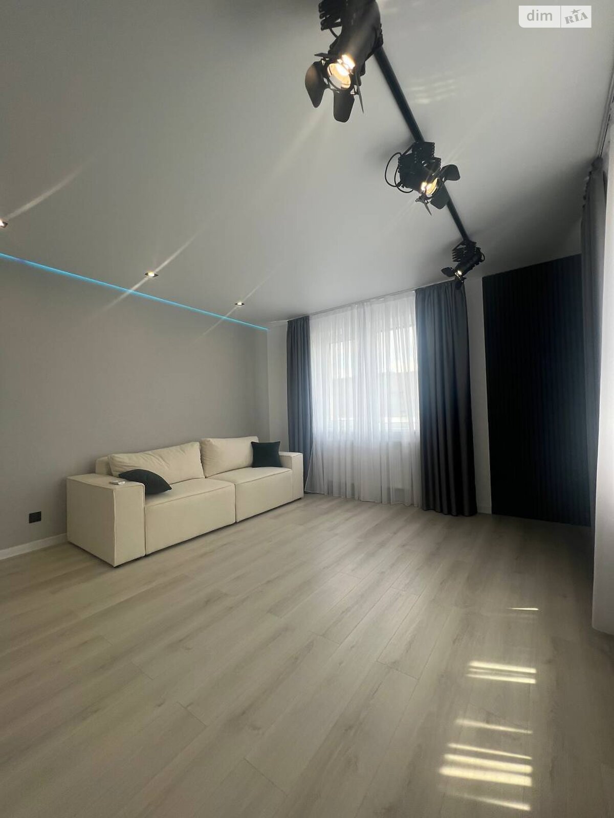 Spacious 2-Room Apartment in Kozatsky Complex with Mountain View
