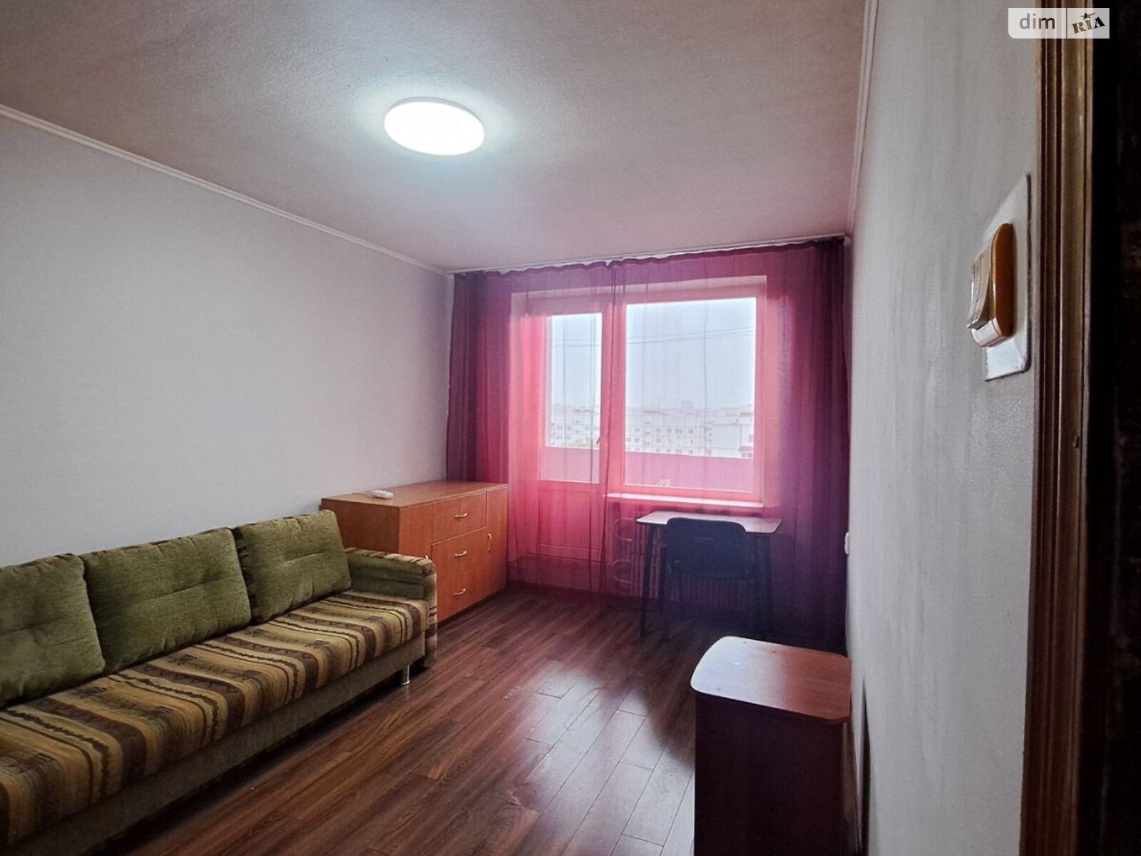 1-Room Apartment on Saltkivka, Near Metro