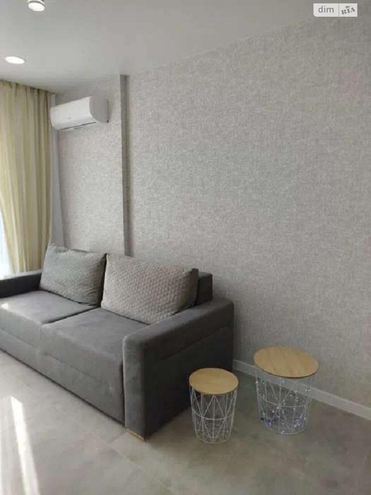 Modern 1-Bedroom Apartment in Suchasnyi Kvartal Complex