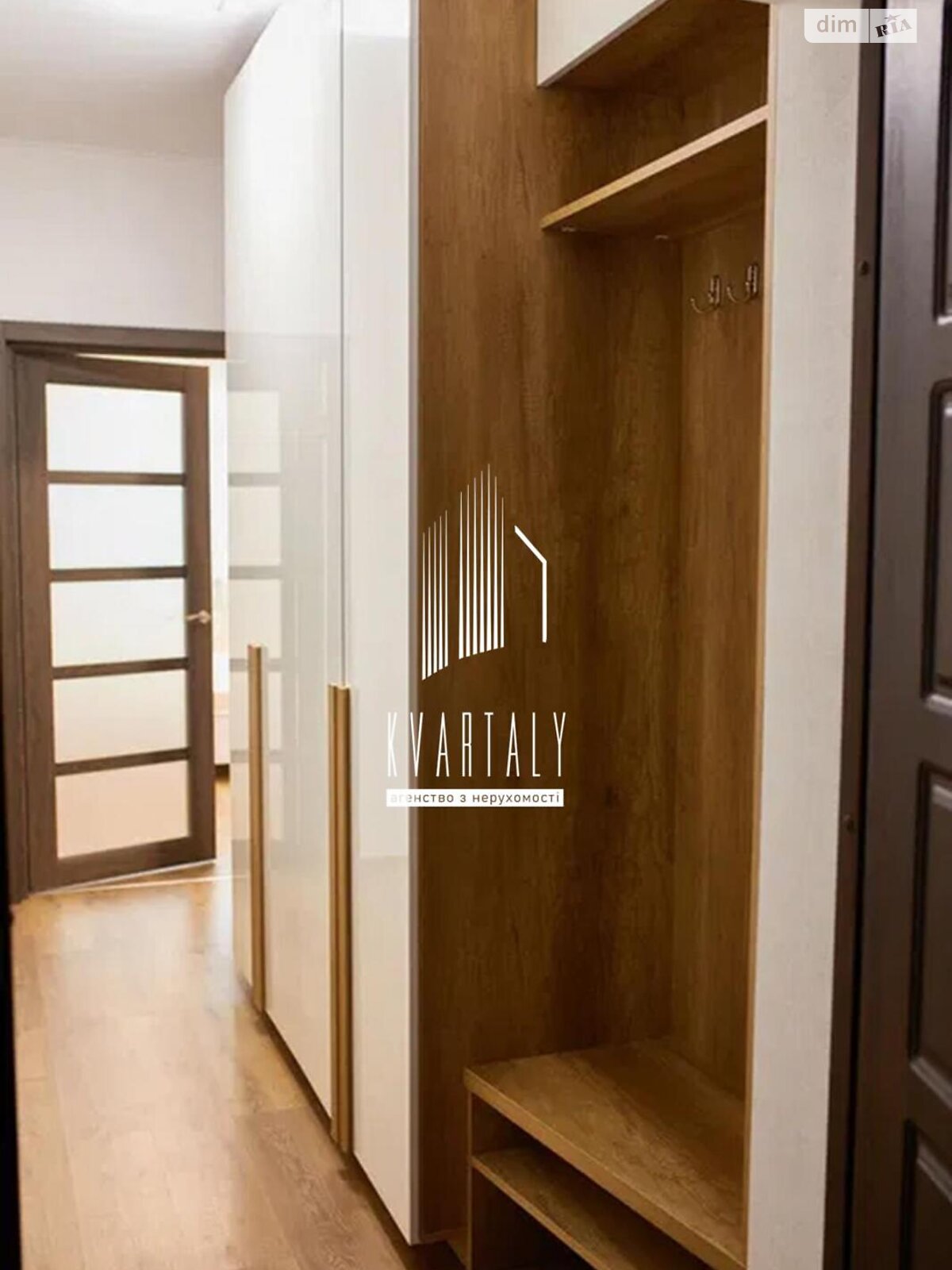 Spacious Apartment on Revutskogo Street with Modern Design and Full Amenities