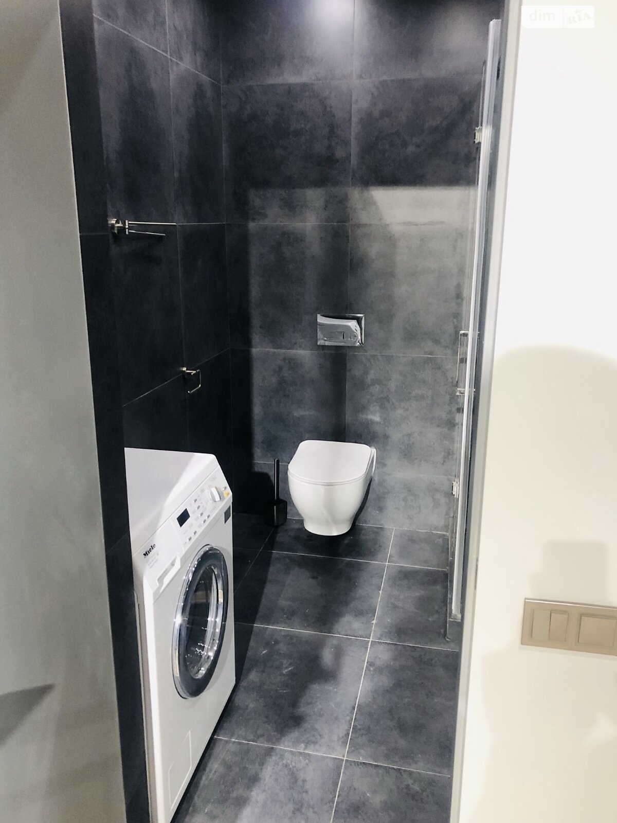 2-bedroom apartment in city center, near KRI metro, modern renovation