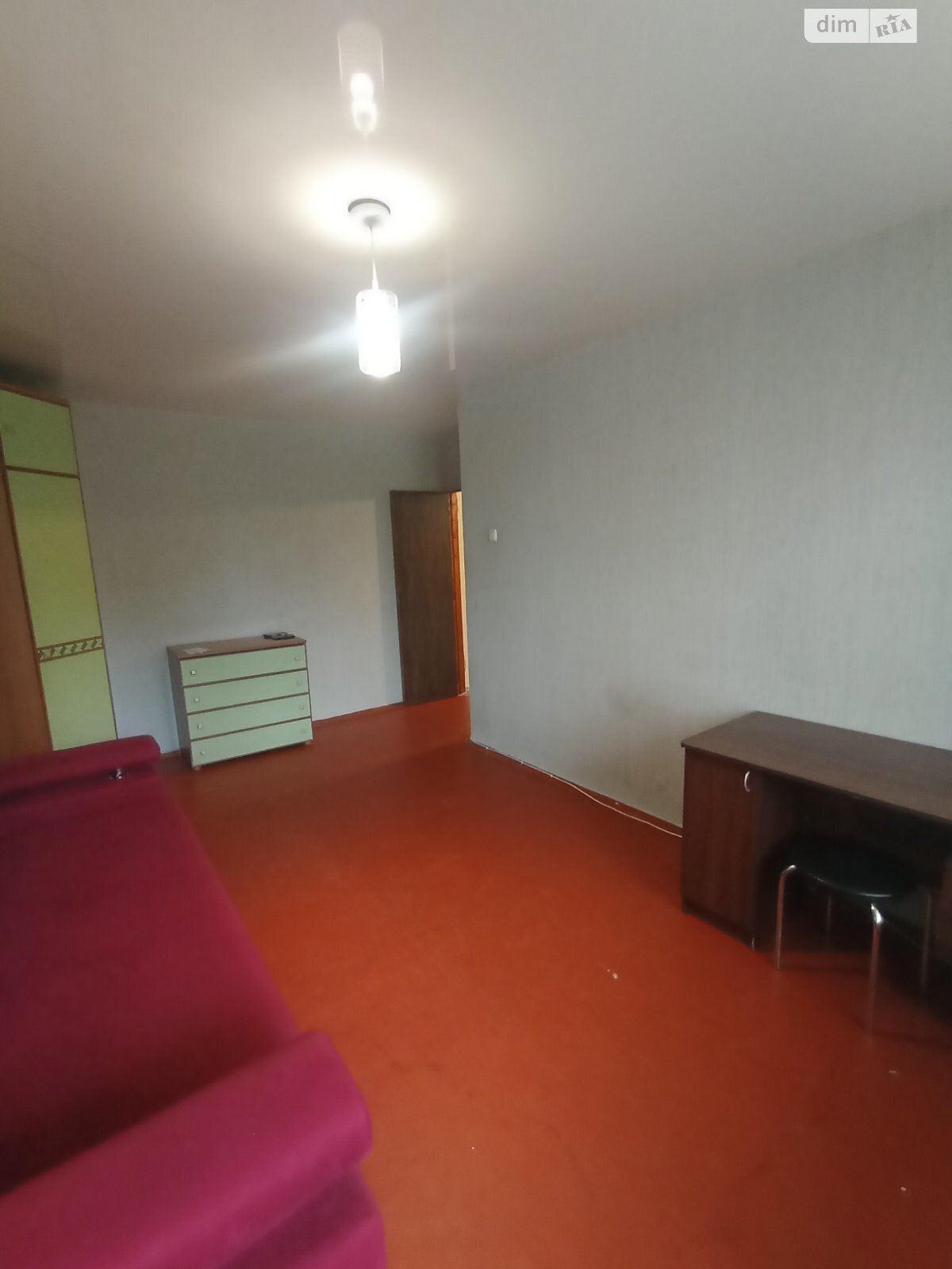 2-Room Apartment near Metro with Comfortable Furnishings