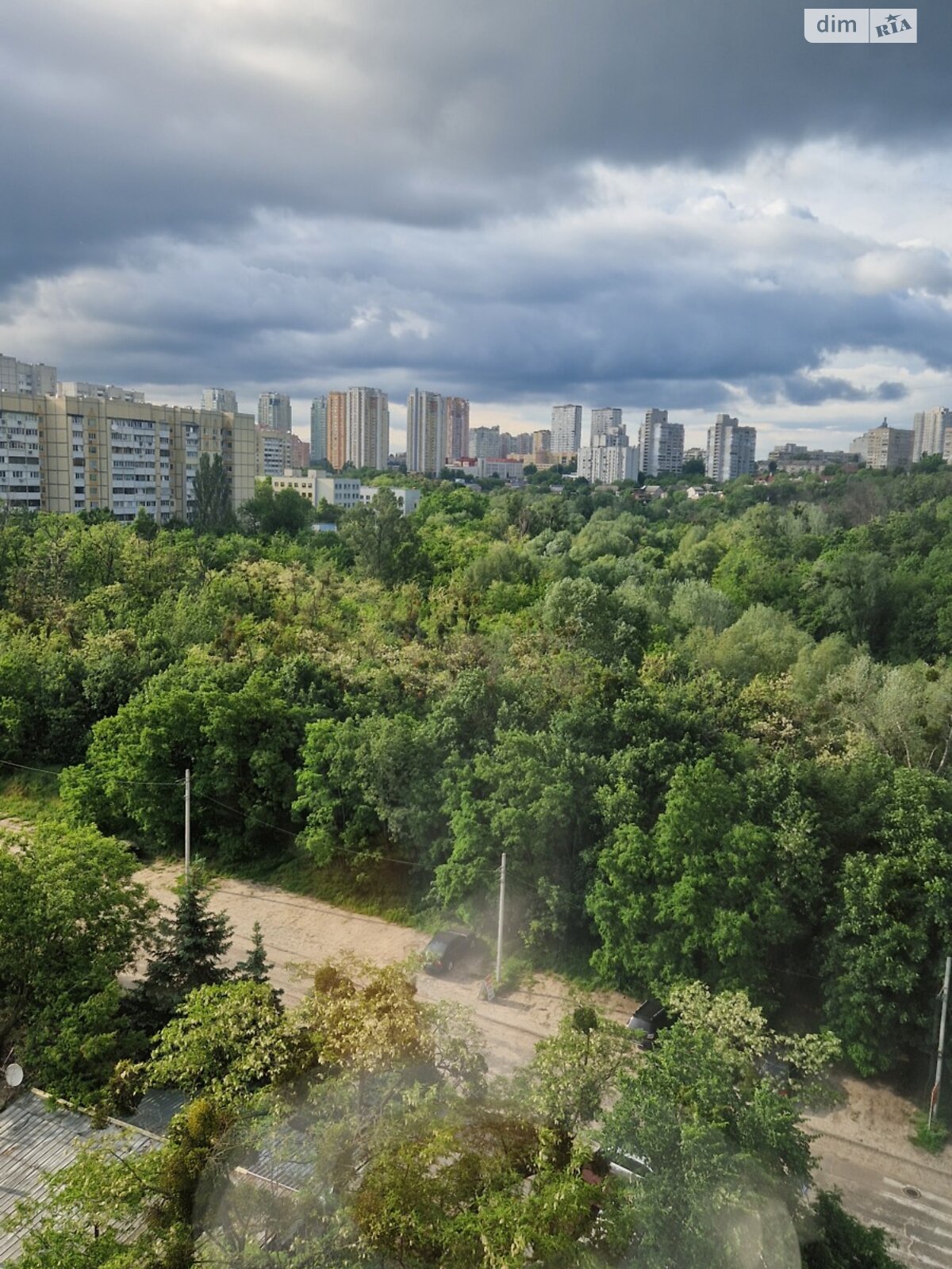 Spacious 1-Bedroom Apartment in Medovy Residential Complex
