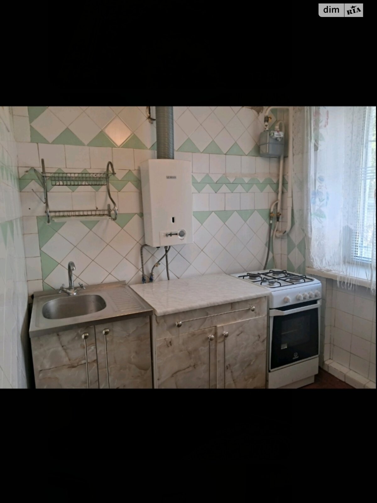 2-room apartment on 600-letiya, quiet area, separate rooms, all amenities