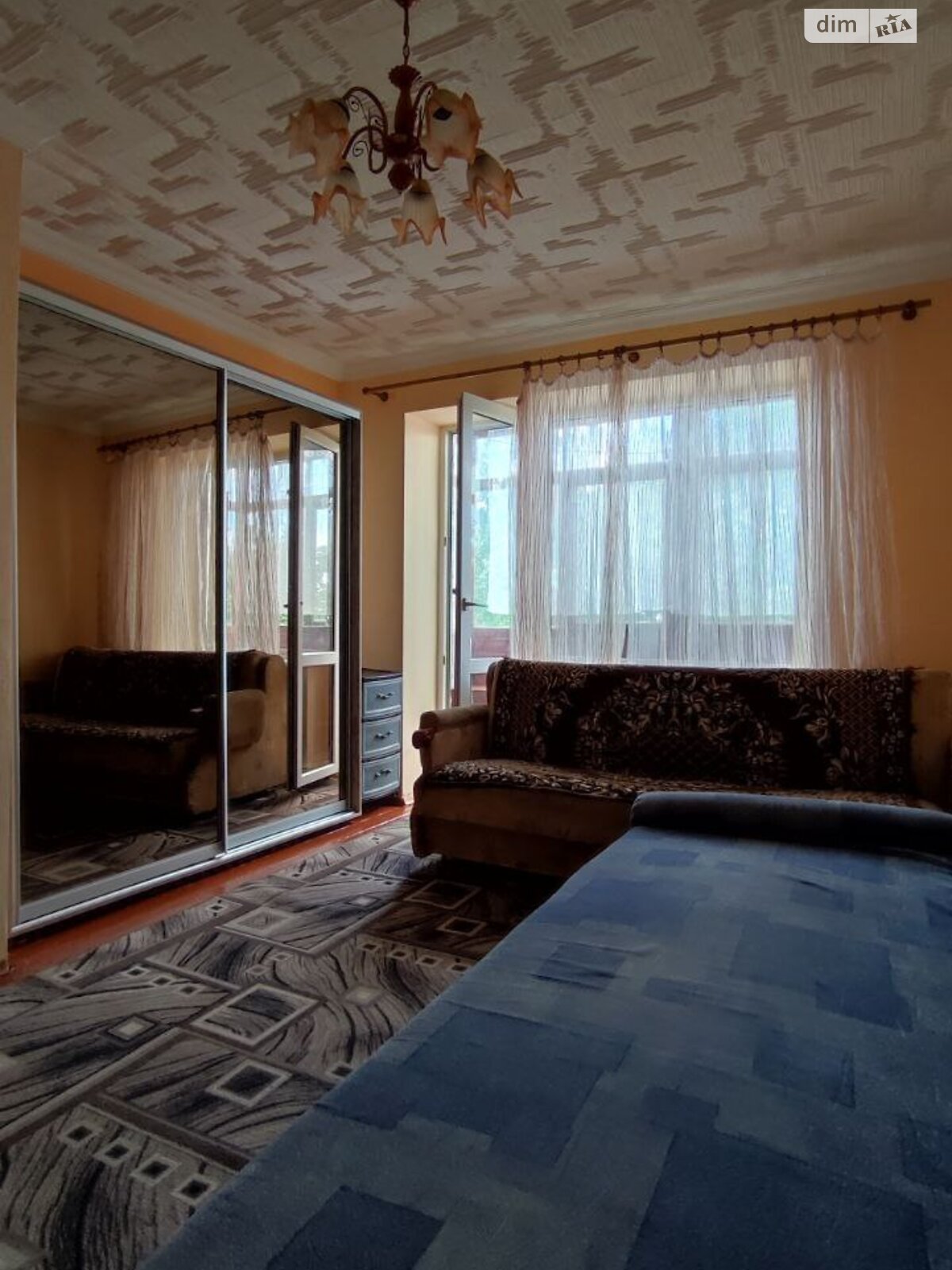 One-bedroom apartment near city center with convenient location