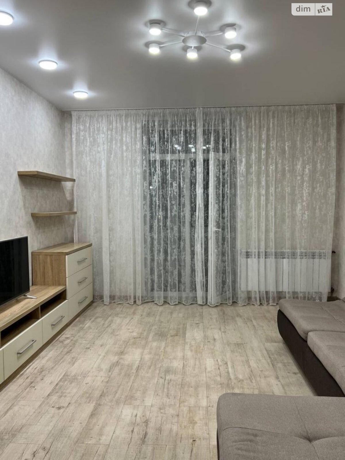 Қала орталығындағы ыңғайлы орналасқан жайлы 2-бөлмелі пәтер