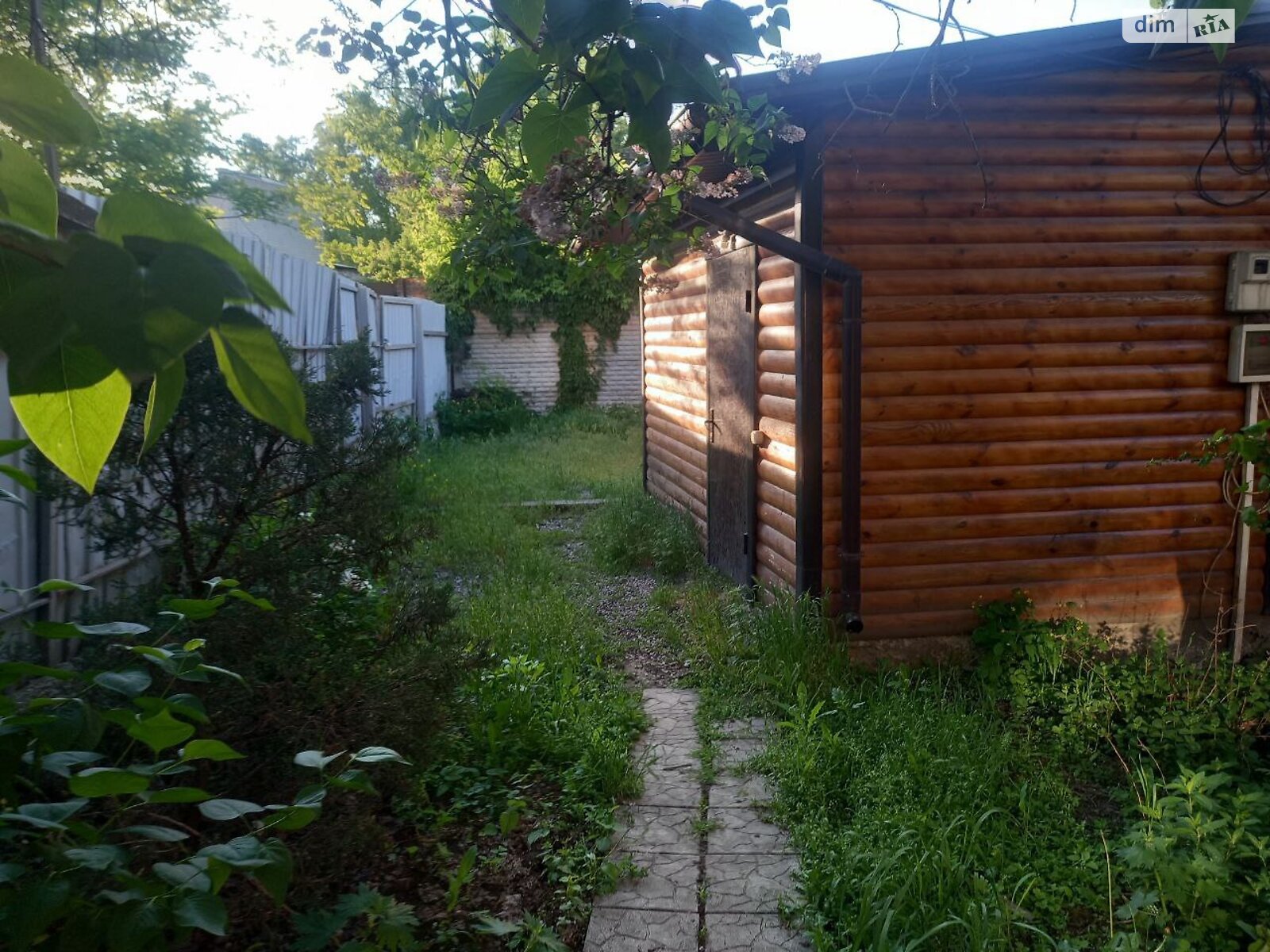 1-Room Apartment near Zashchitnikov Metro, Pavlenkovskaya Street